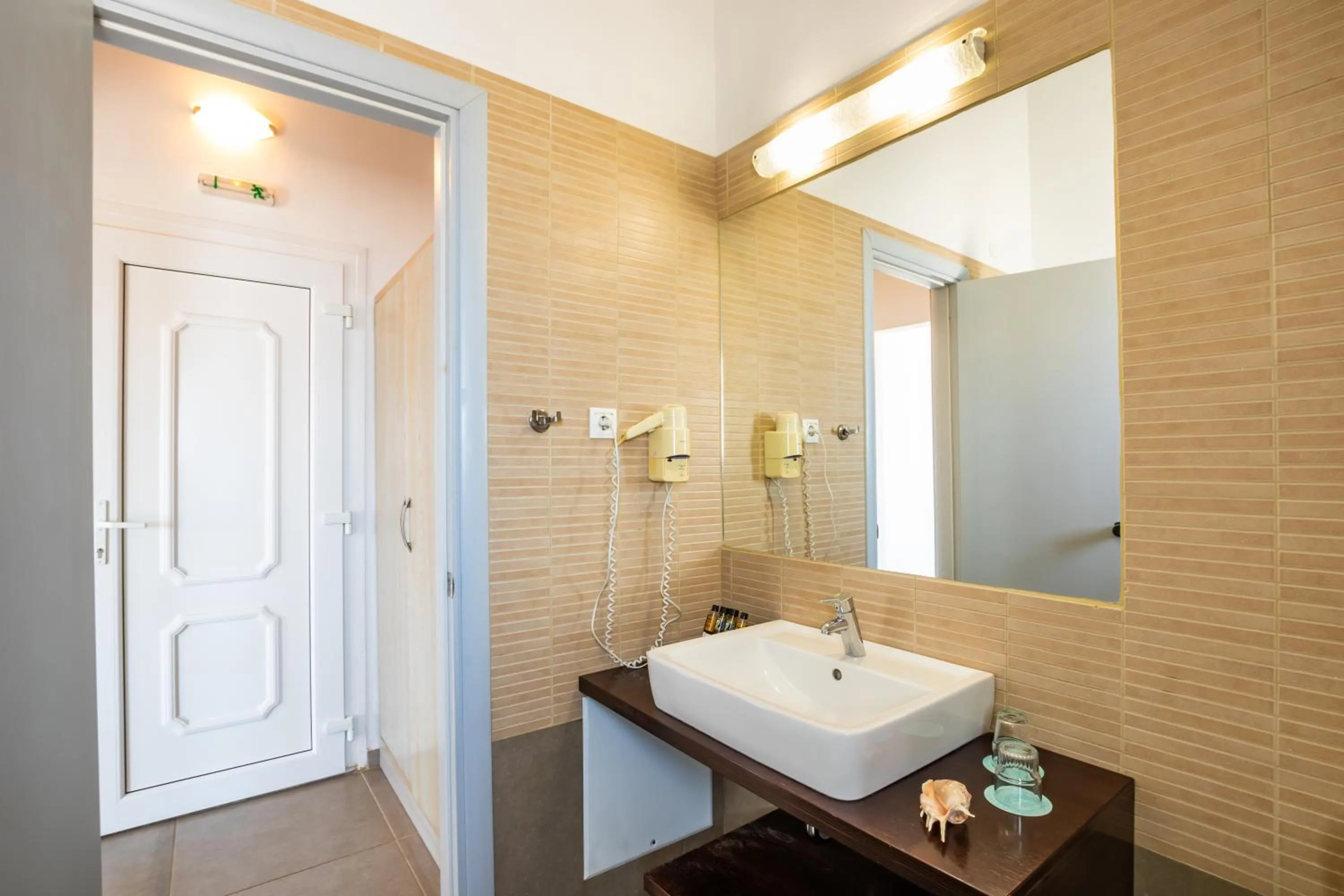 Apolis Beachscape Hotel