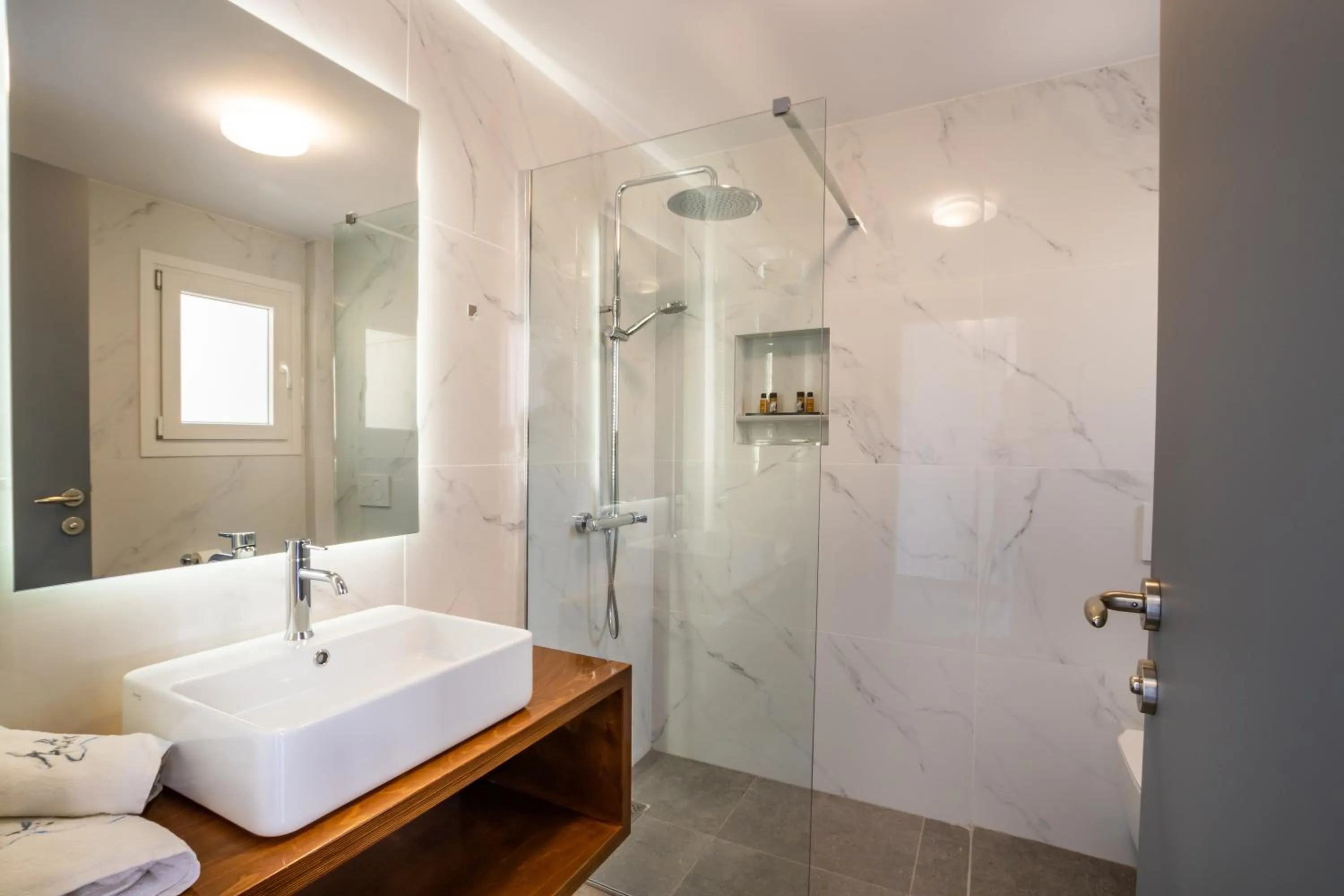 Apolis Beachscape Hotel