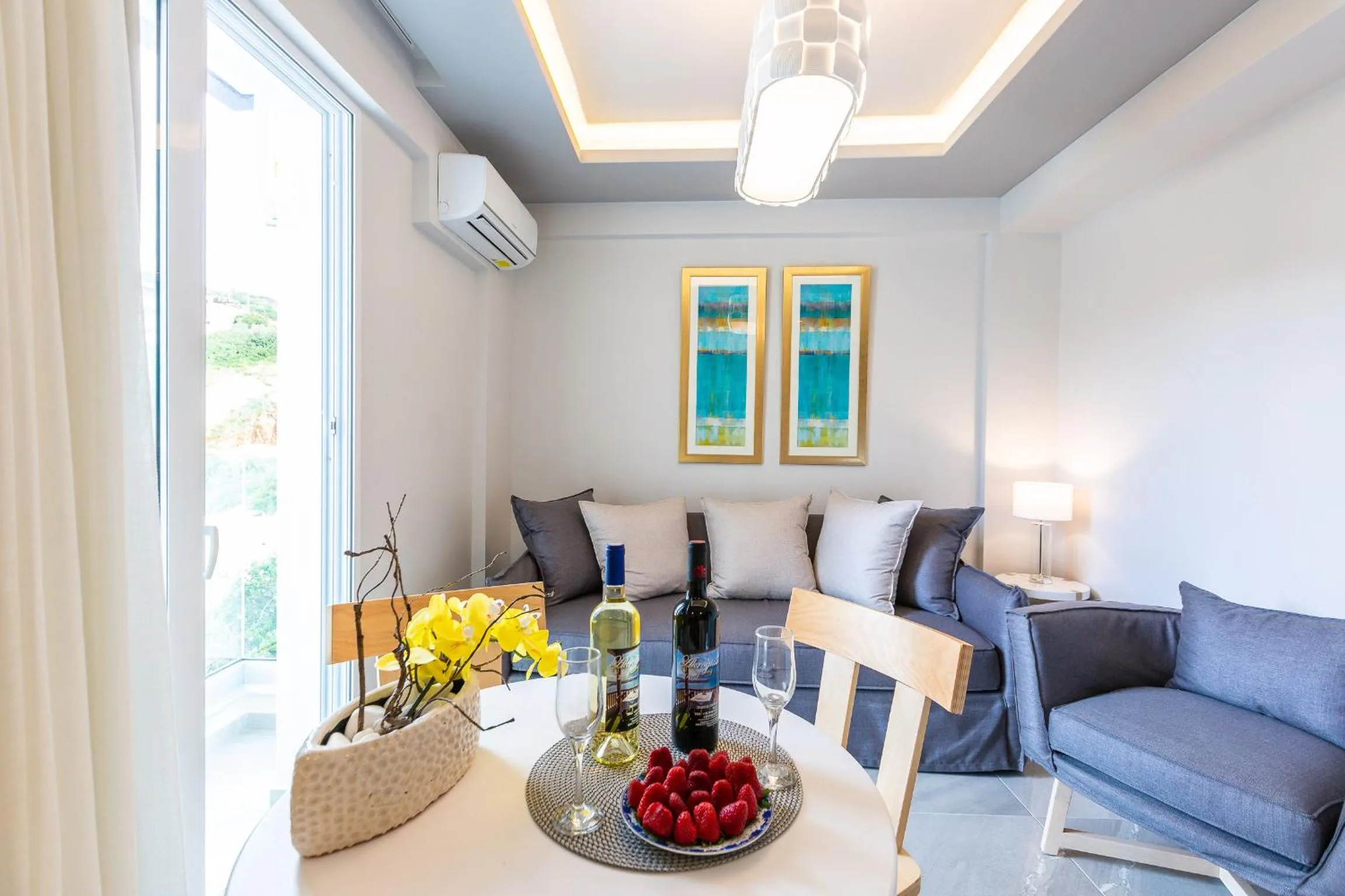 Living room in Akrogiali Apartments