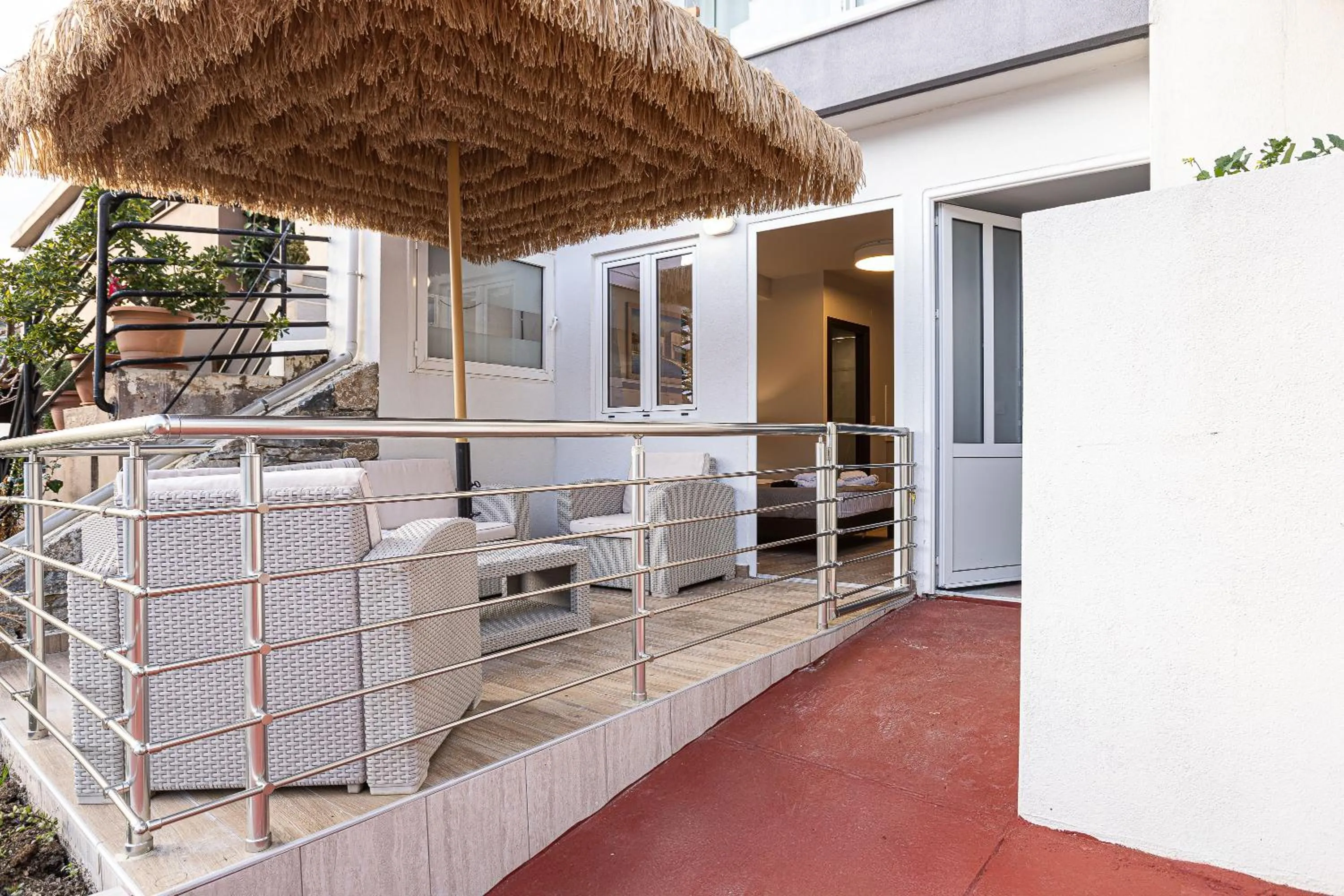 Patio in Akrogiali Apartments