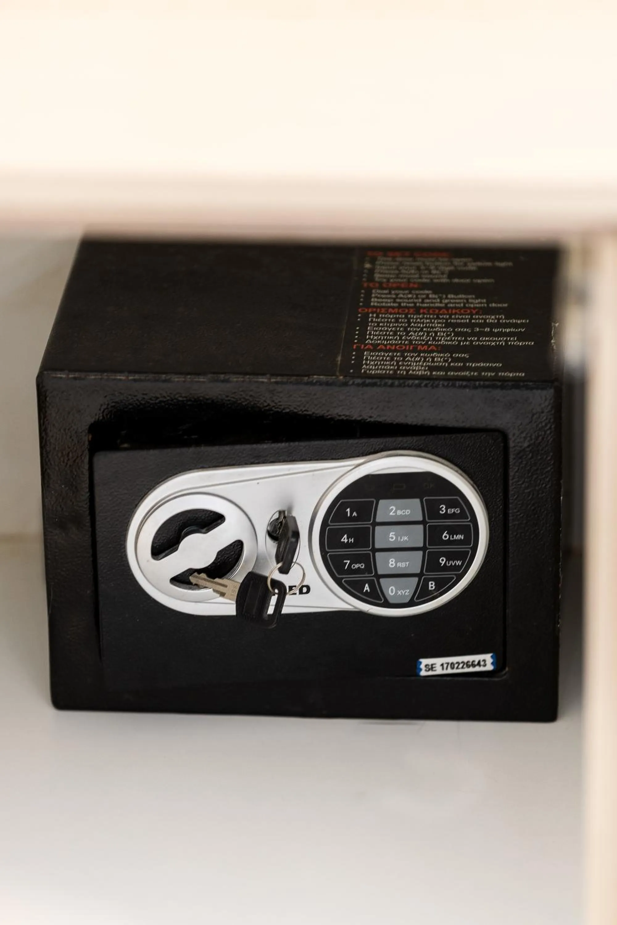 safe in Akrogiali Apartments