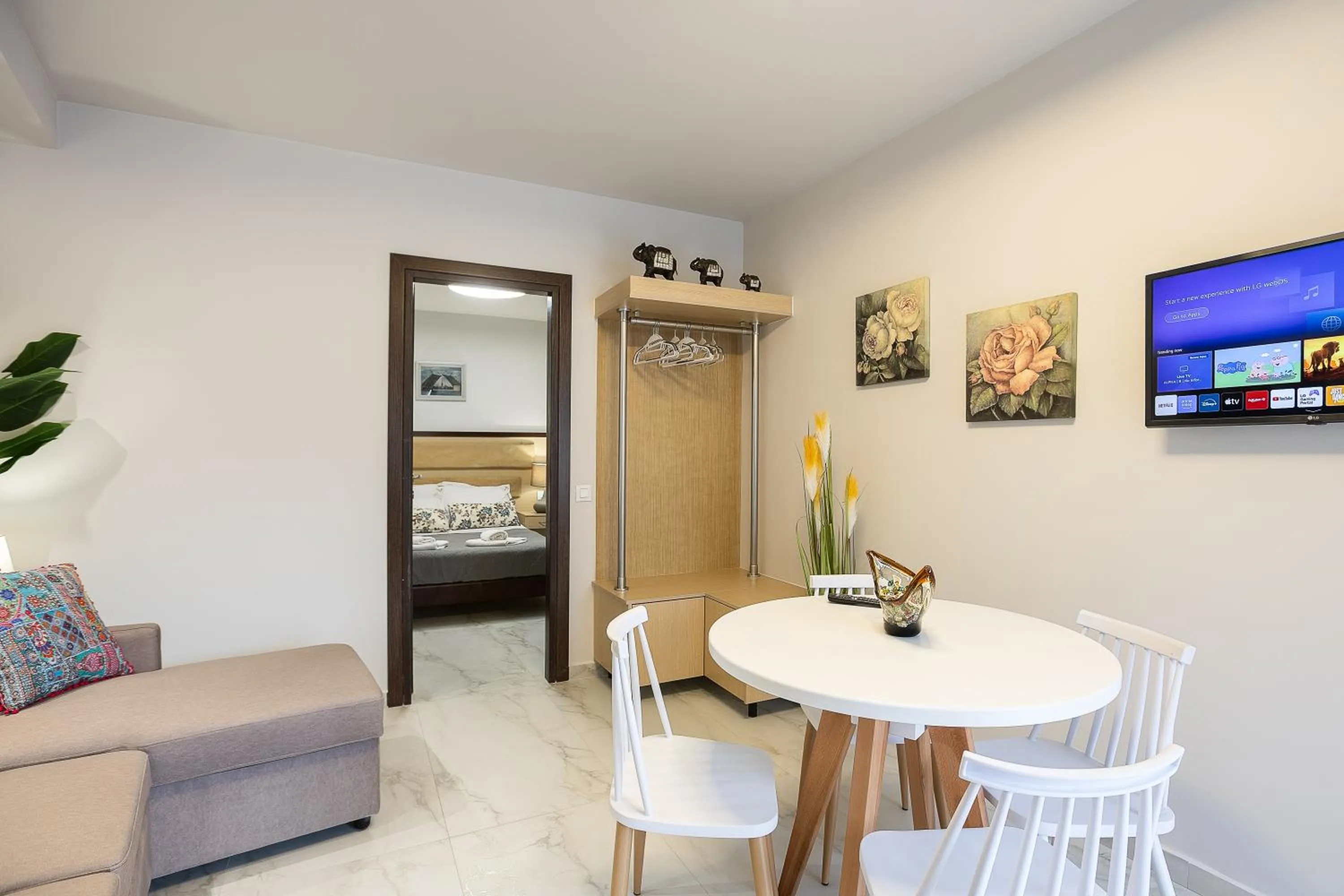 Living room in Akrogiali Apartments