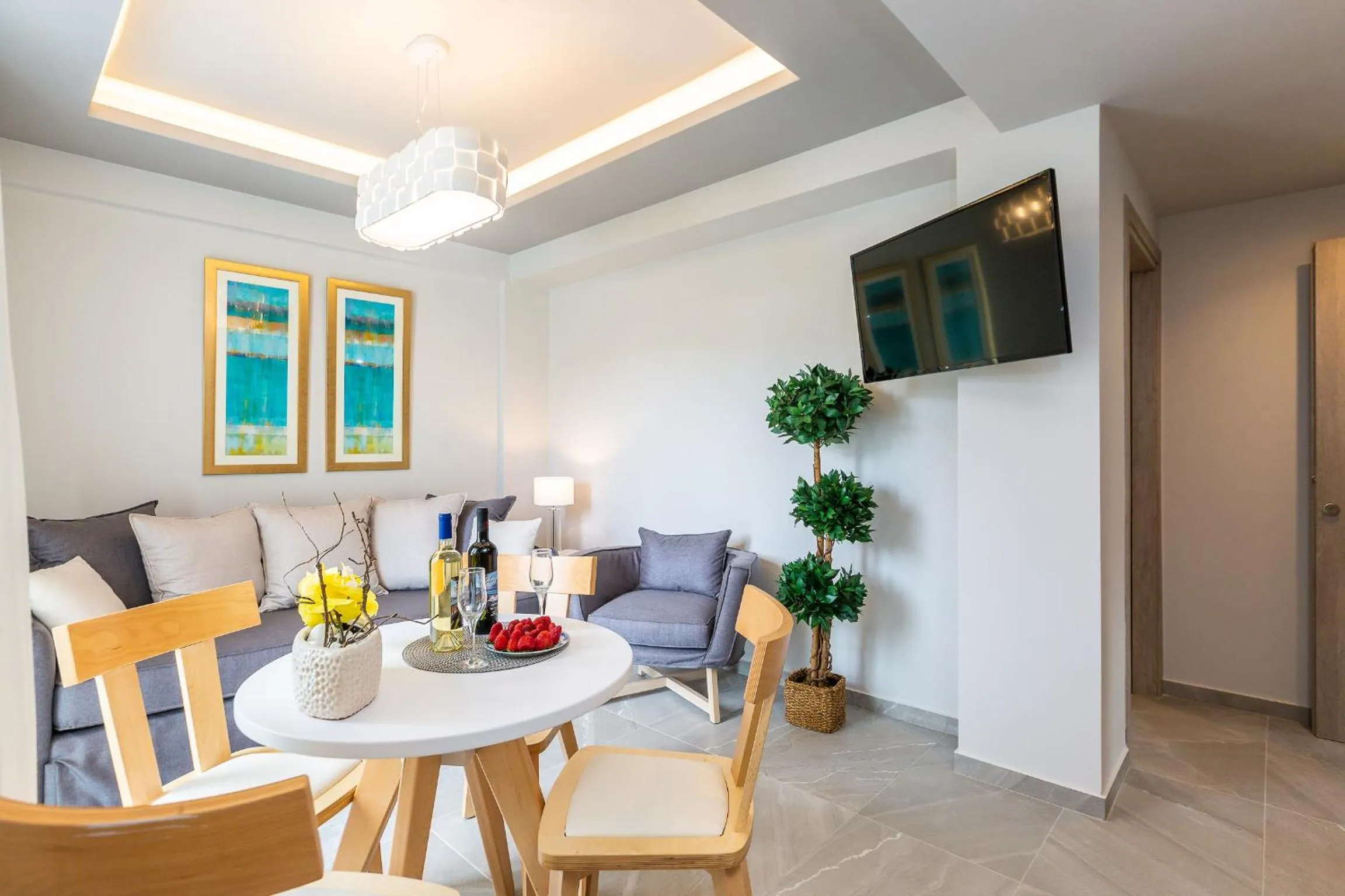 Seating area in Akrogiali Apartments