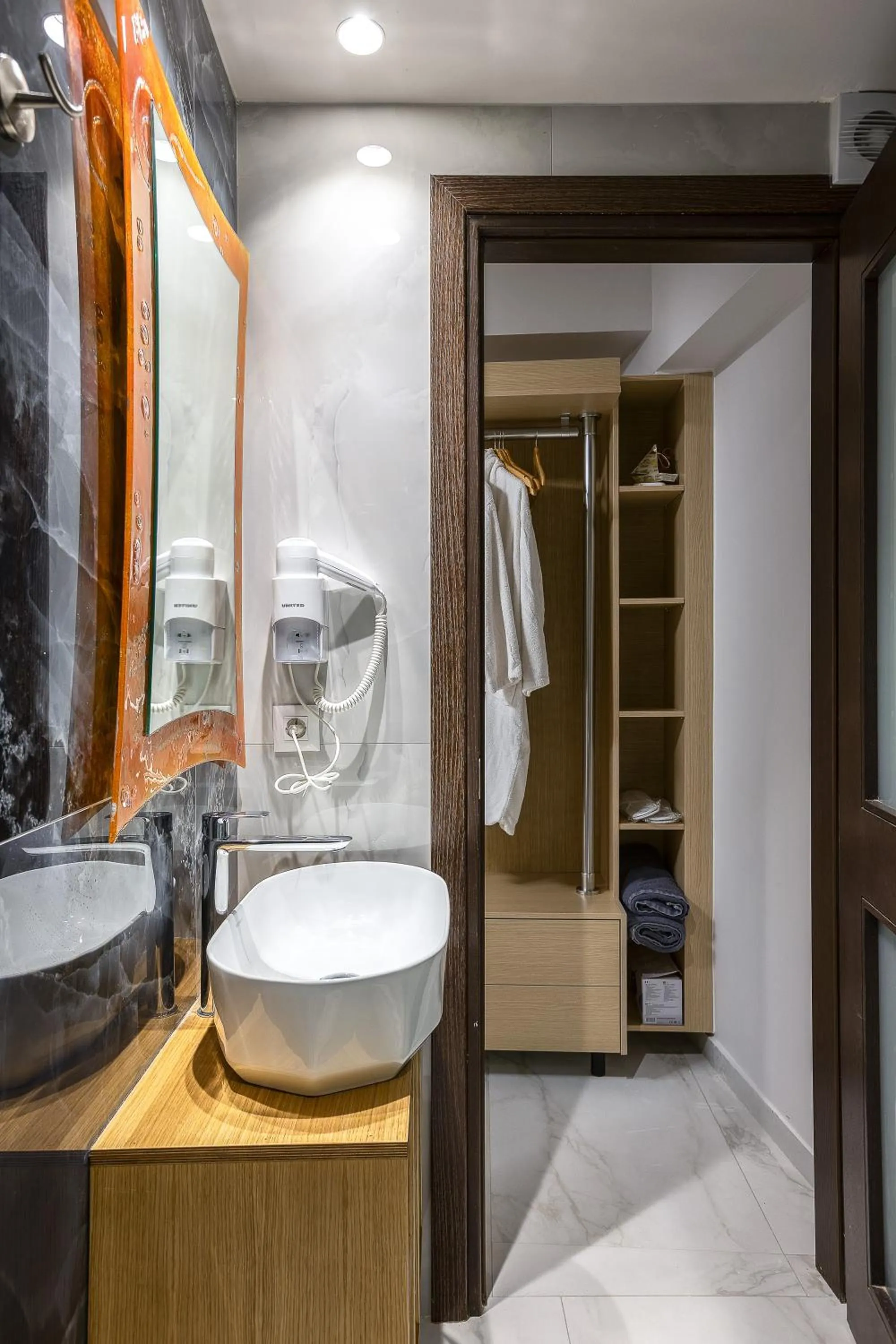 Bedroom in Akrogiali Apartments