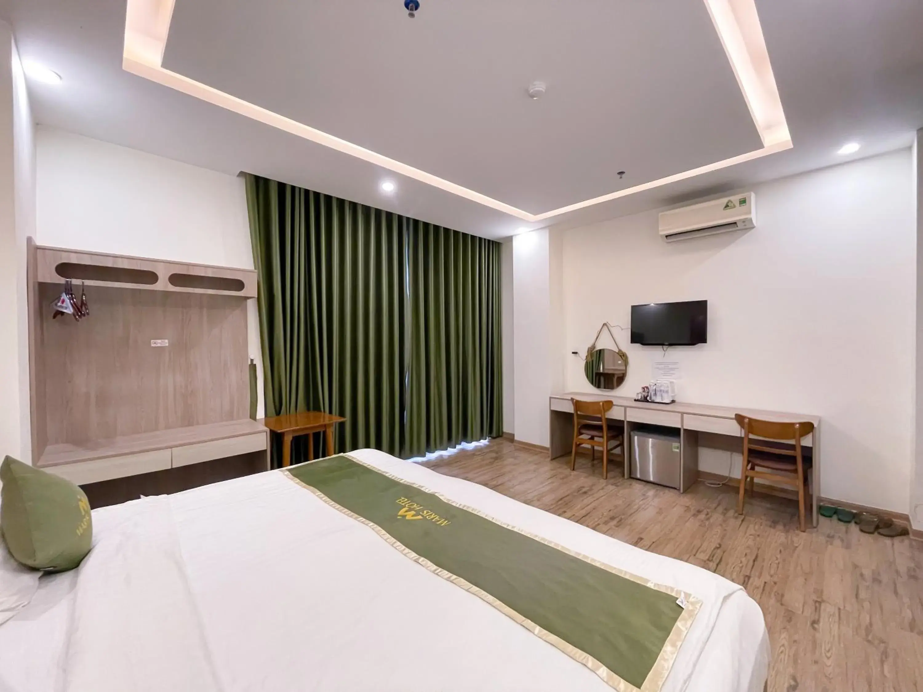 Deluxe Double or Twin Room with Balcony in Maris Da Nang Hotel & Apartment Deluxe Double or Twin Room with Balcony in Maris Da Nang Hotel & Apartment