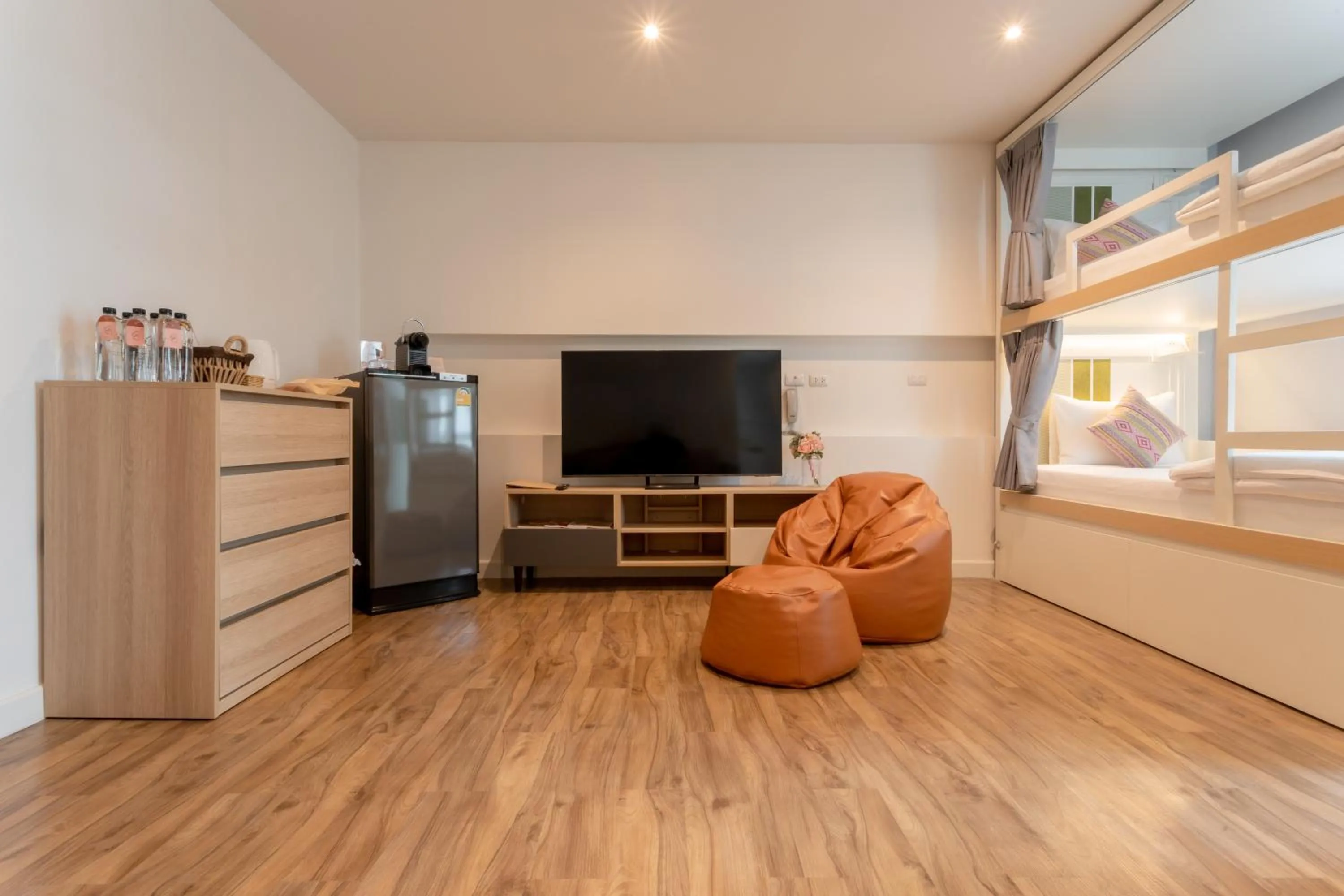 Communal lounge/ TV room in Lanna Bonita Boutique Hotel