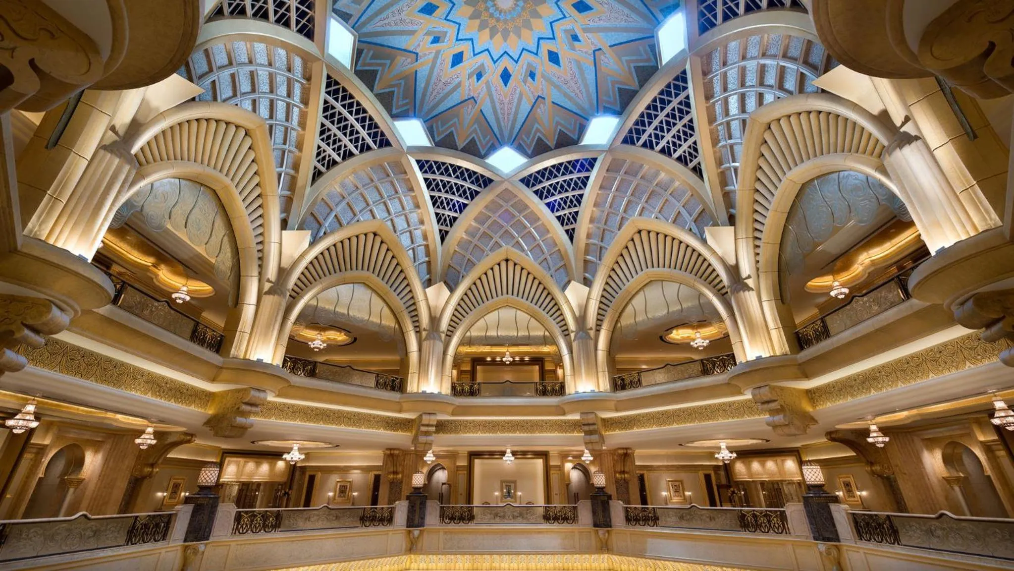 Lobby or reception in Emirates Palace Mandarin Oriental, Abu Dhabi