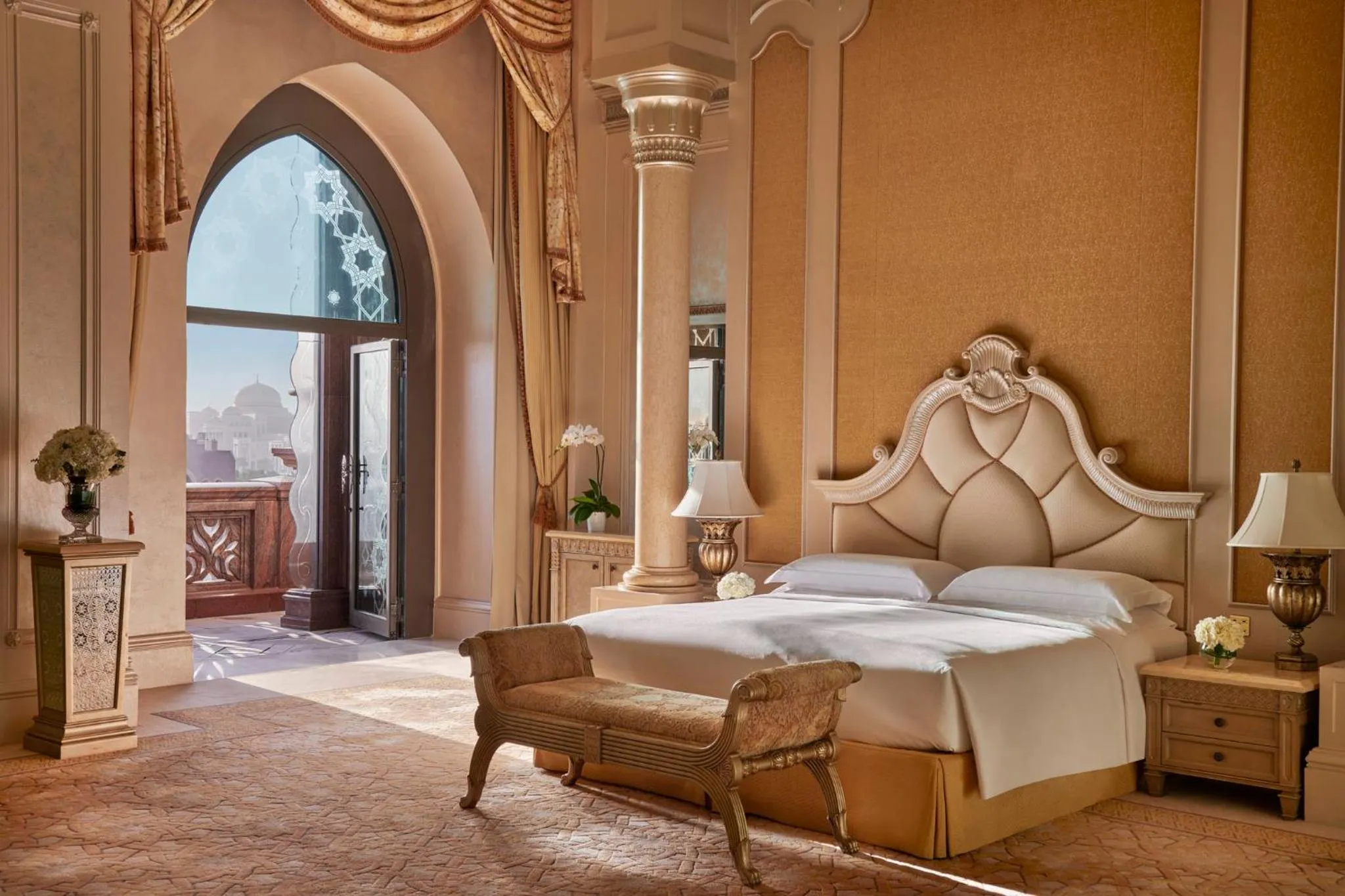 Photo of the whole room, Bed in Emirates Palace Mandarin Oriental, Abu Dhabi