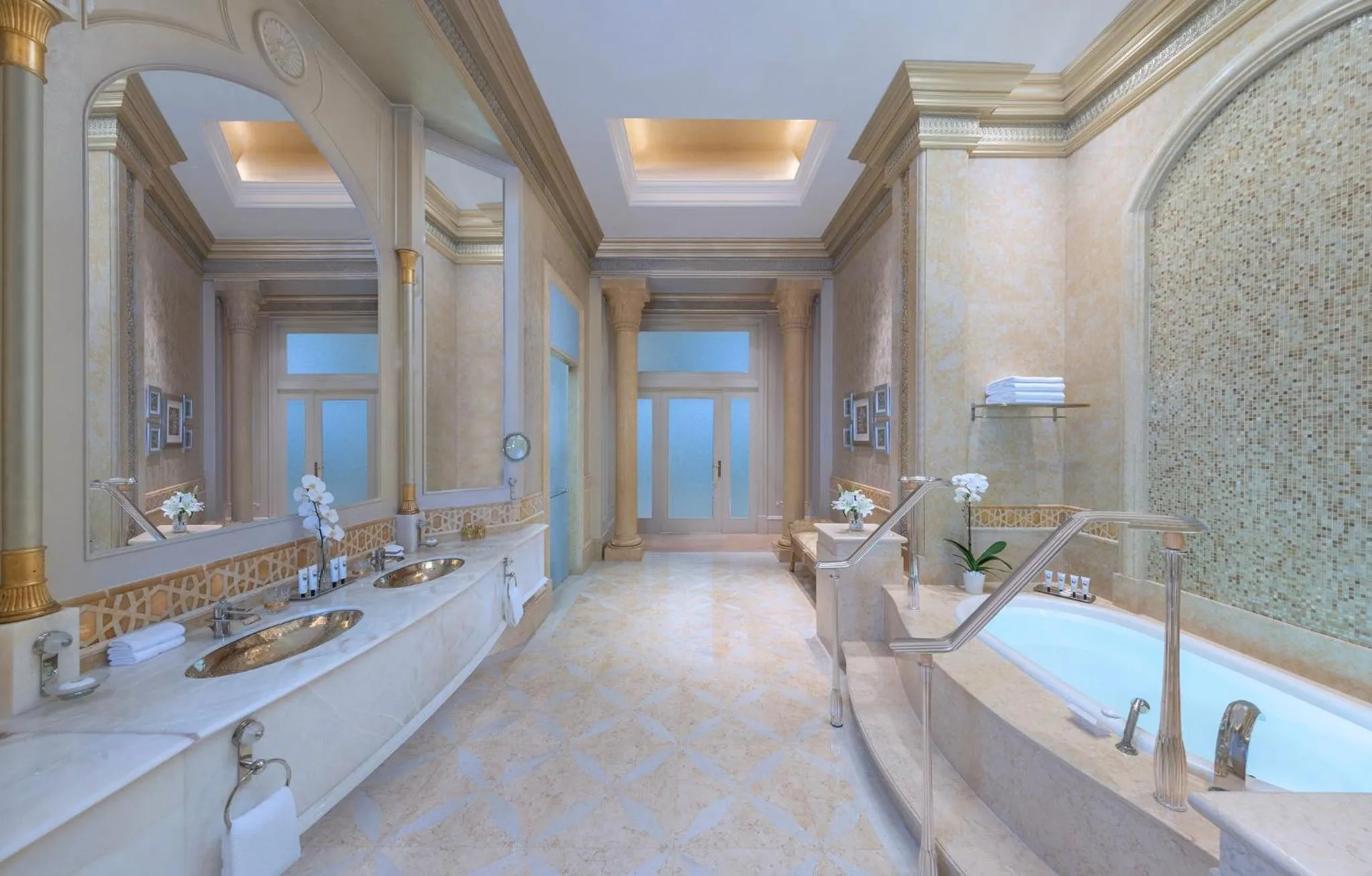 Bathroom in Emirates Palace Mandarin Oriental, Abu Dhabi