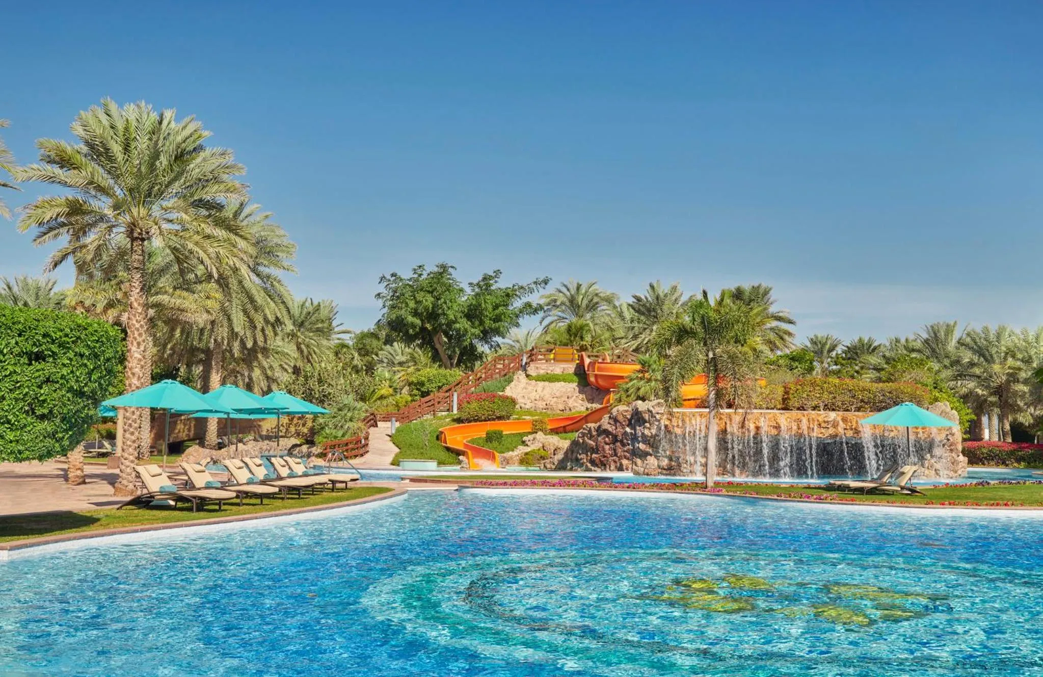 Swimming pool in Emirates Palace Mandarin Oriental, Abu Dhabi