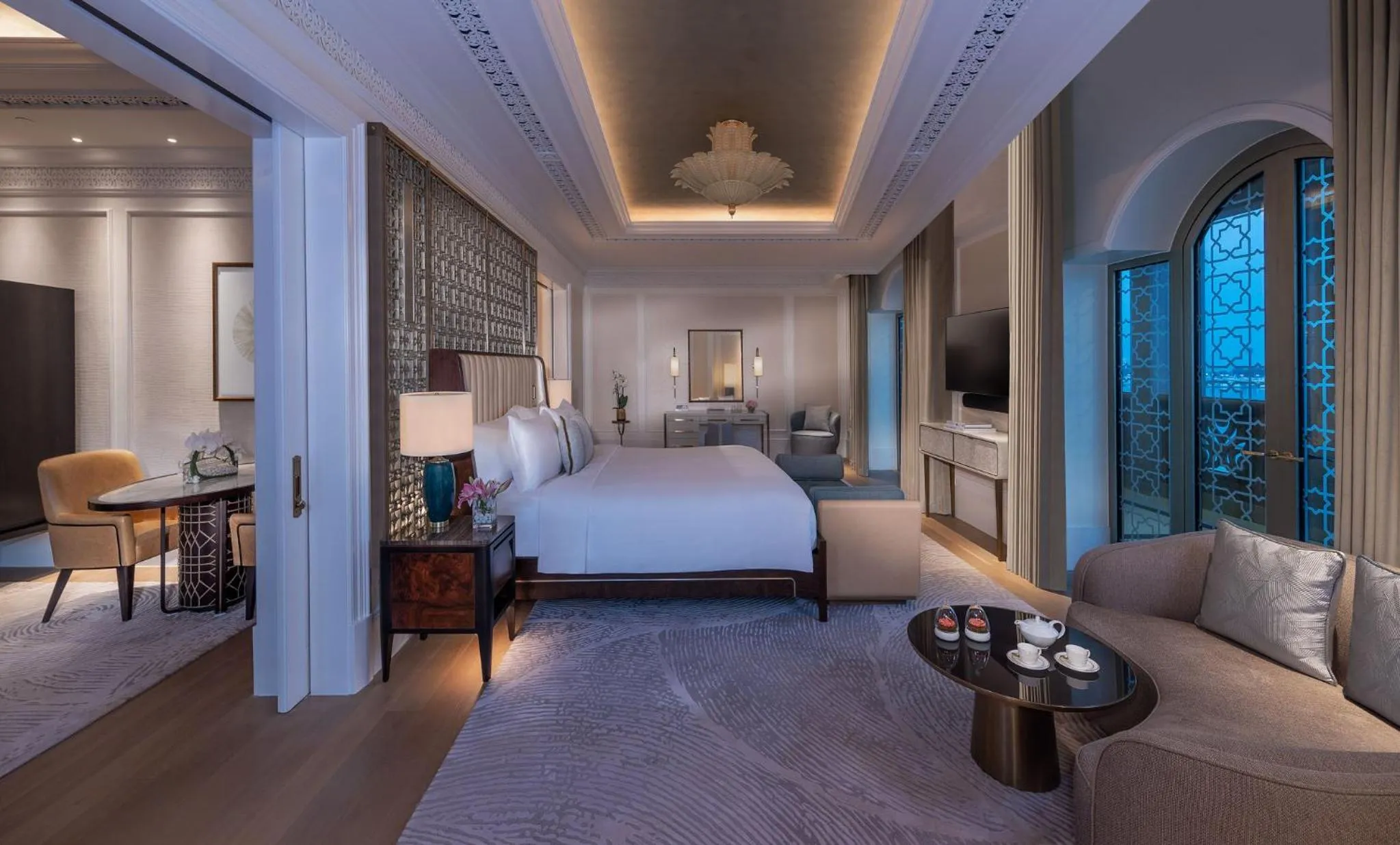 Photo of the whole room, Bed in Emirates Palace Mandarin Oriental, Abu Dhabi