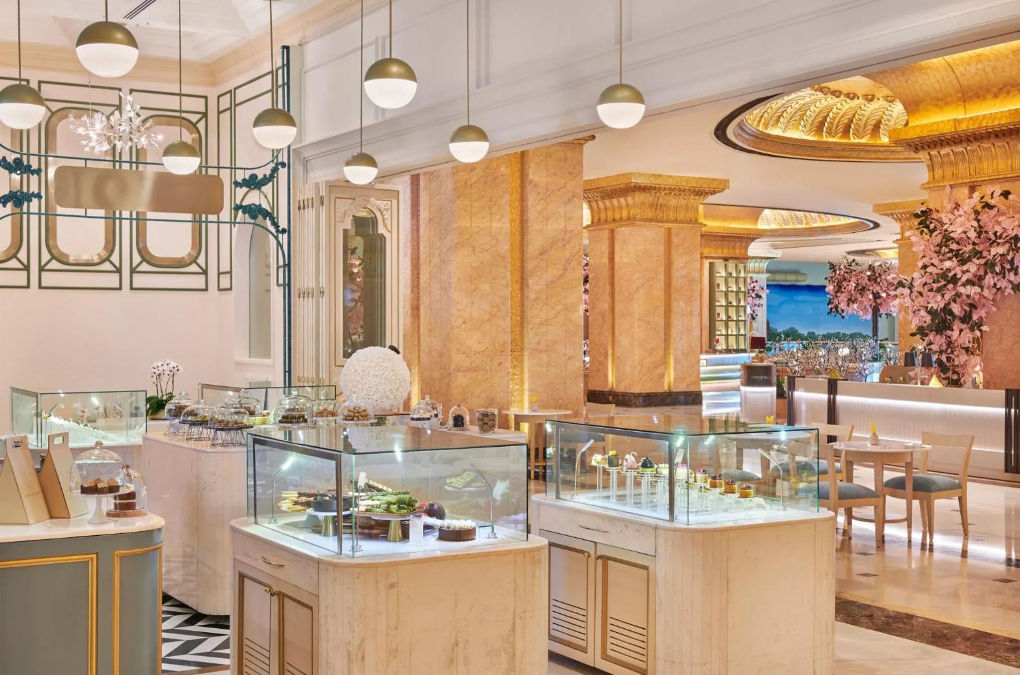 Restaurant/places to eat in Emirates Palace Mandarin Oriental, Abu Dhabi