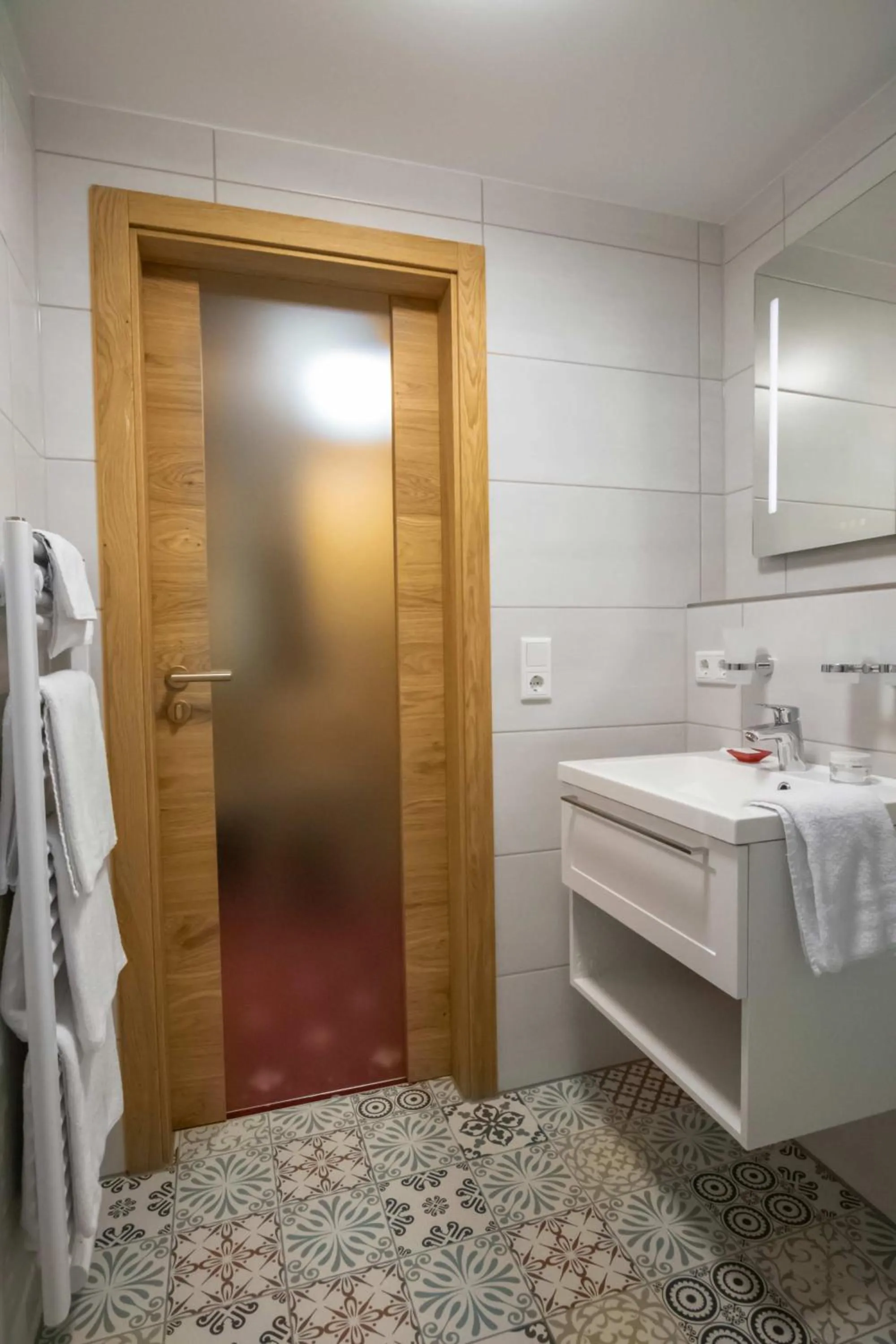 Bathroom in Klostergasthof Heidenheim - Hotel Garni