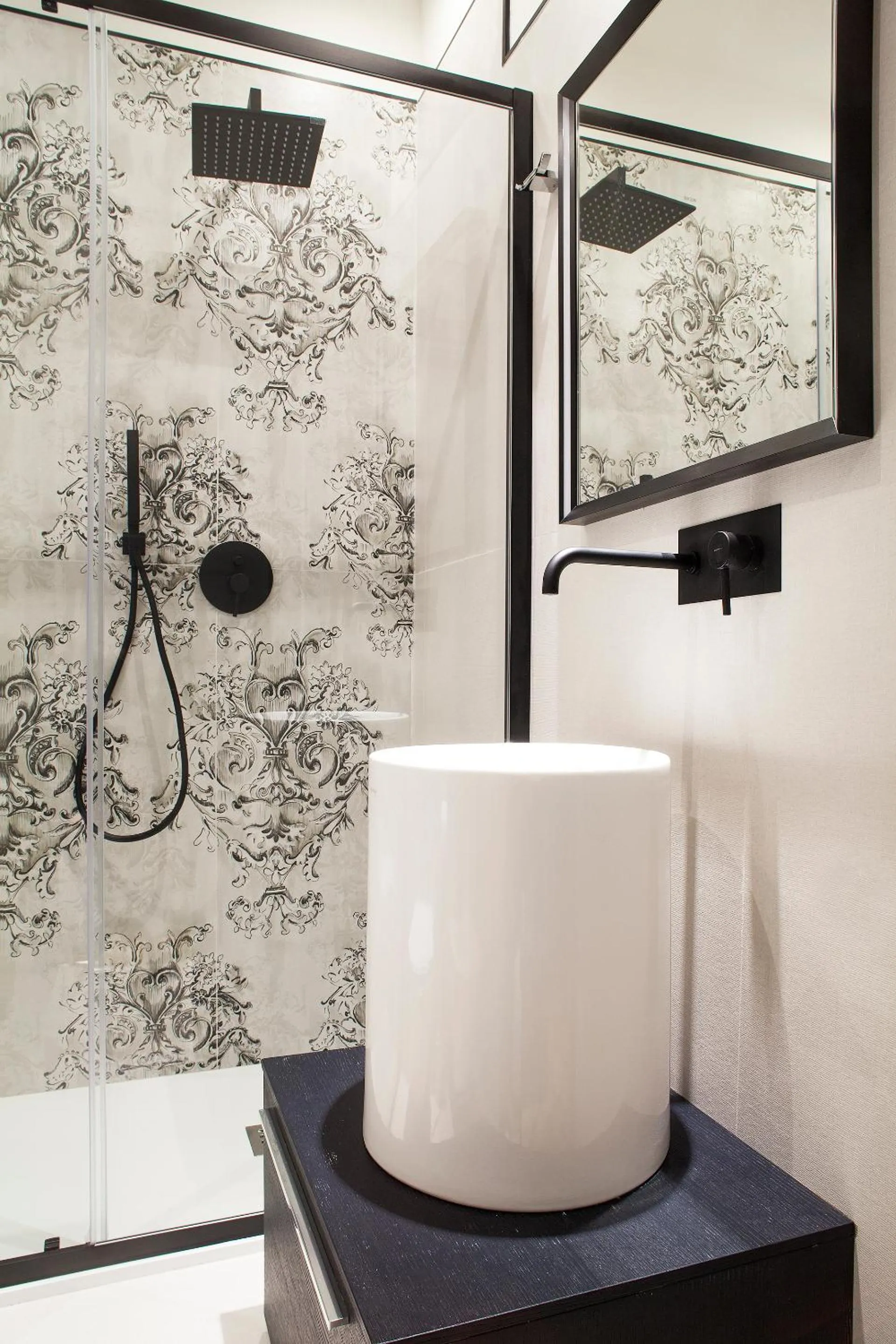 Bathroom in San Sebastiano Suite & Luxury Apartments