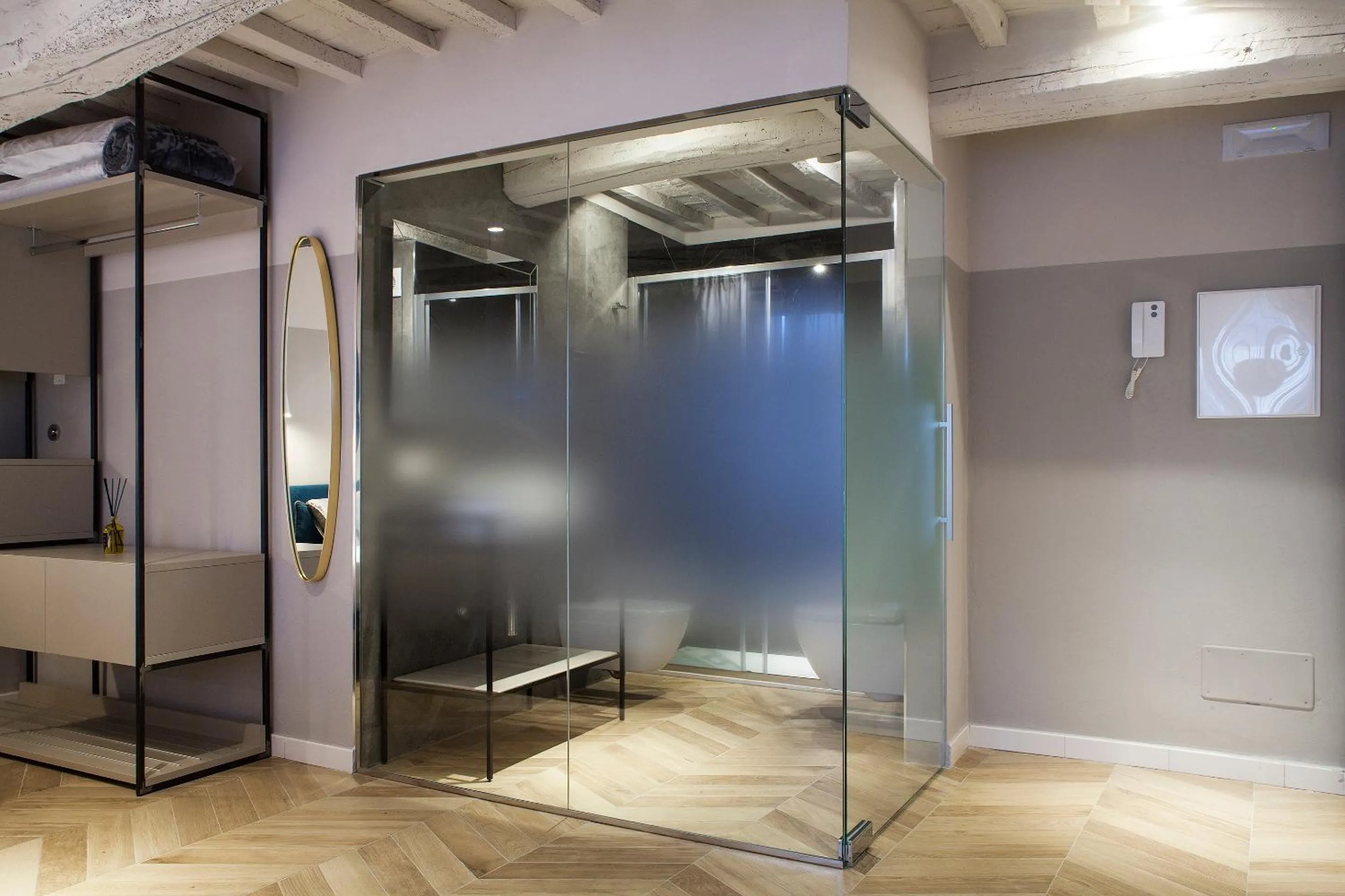 Toilet in San Sebastiano Suite & Luxury Apartments