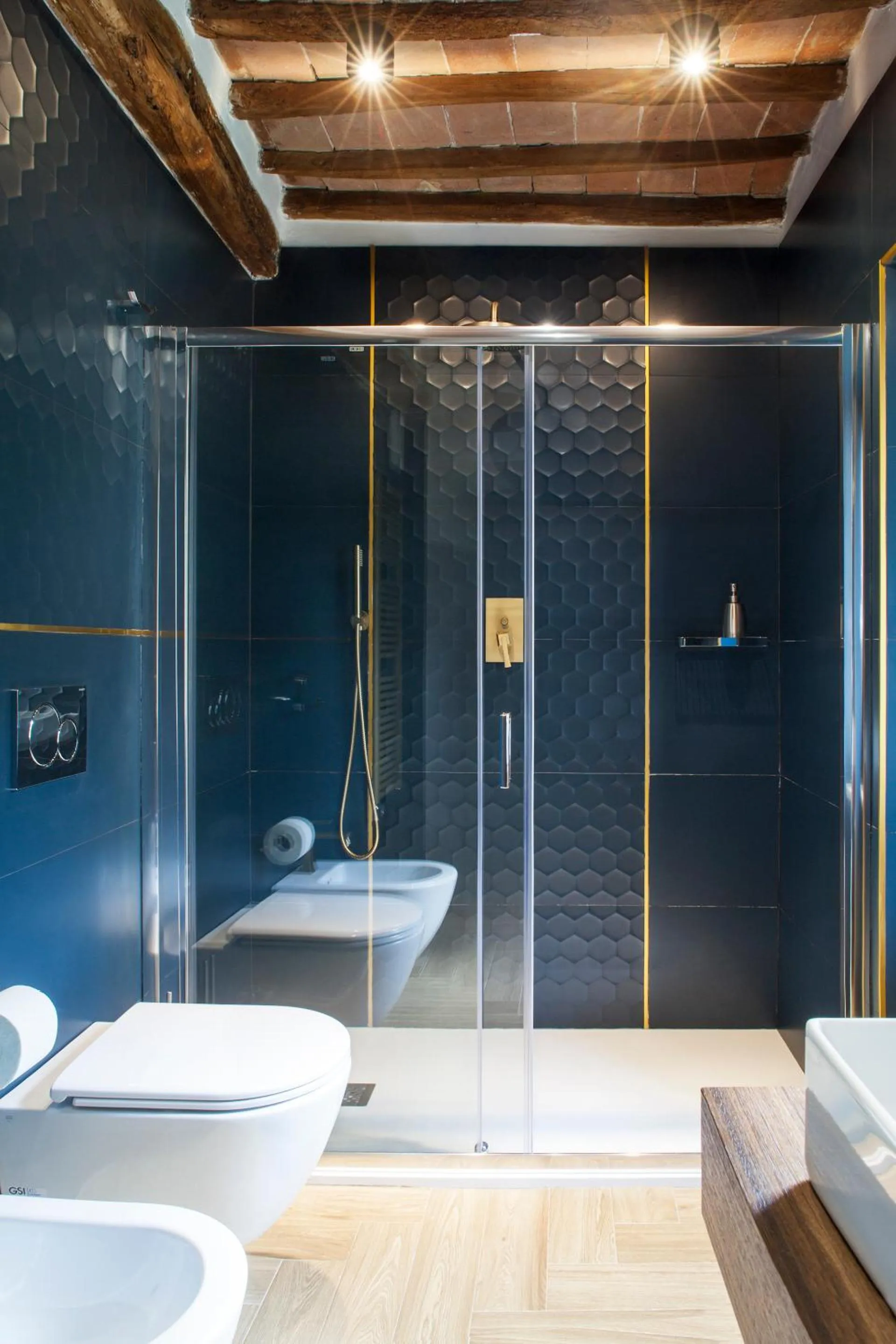 Bathroom in San Sebastiano Suite & Luxury Apartments