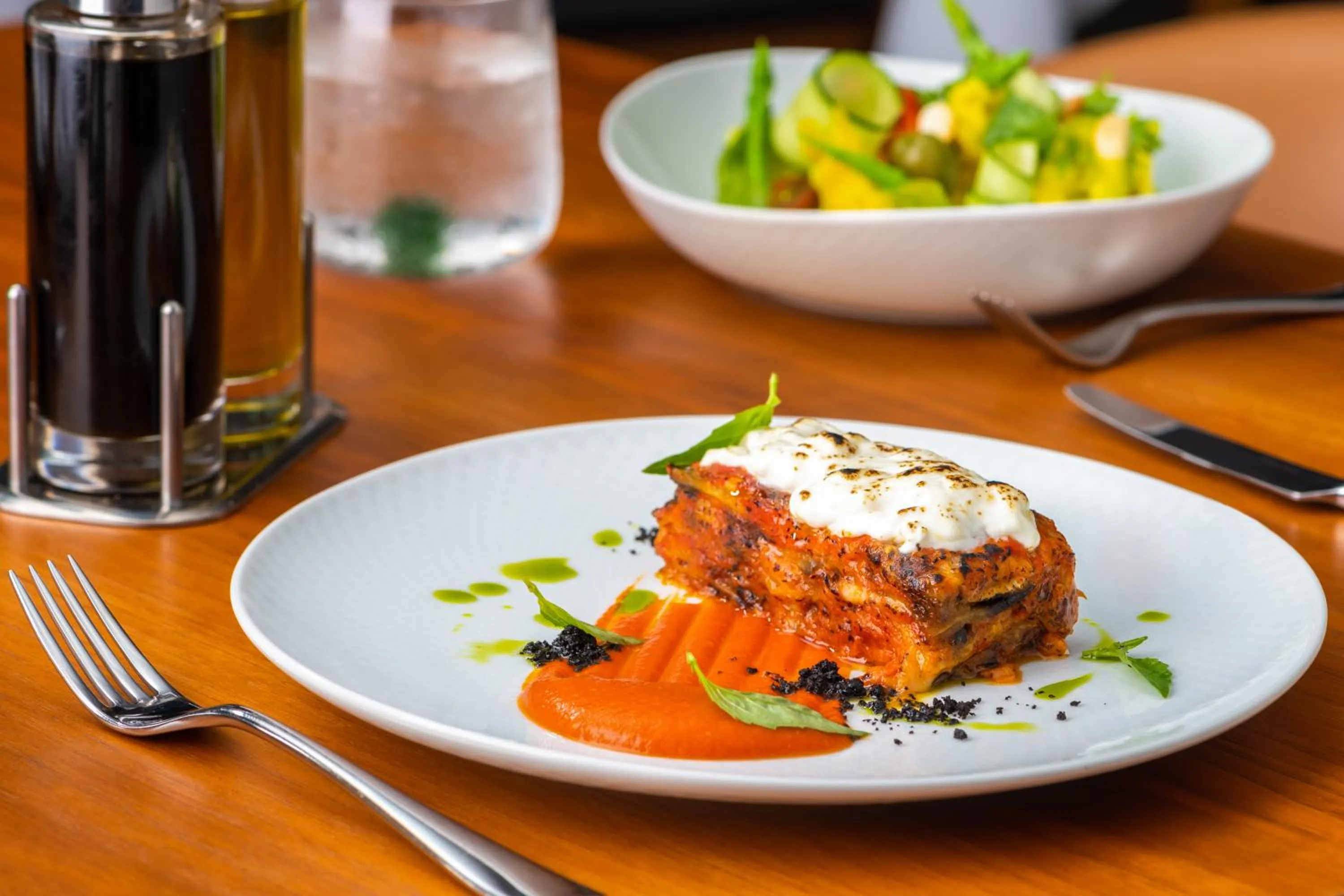 Restaurant/places to eat in JA Beach Hotel, Dubai