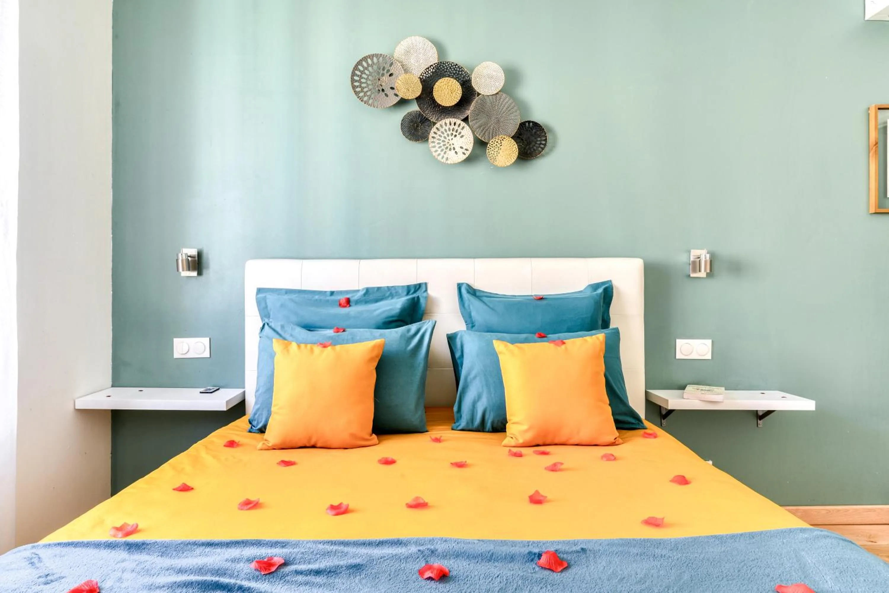 Bed in Le bourget - Suite romantique