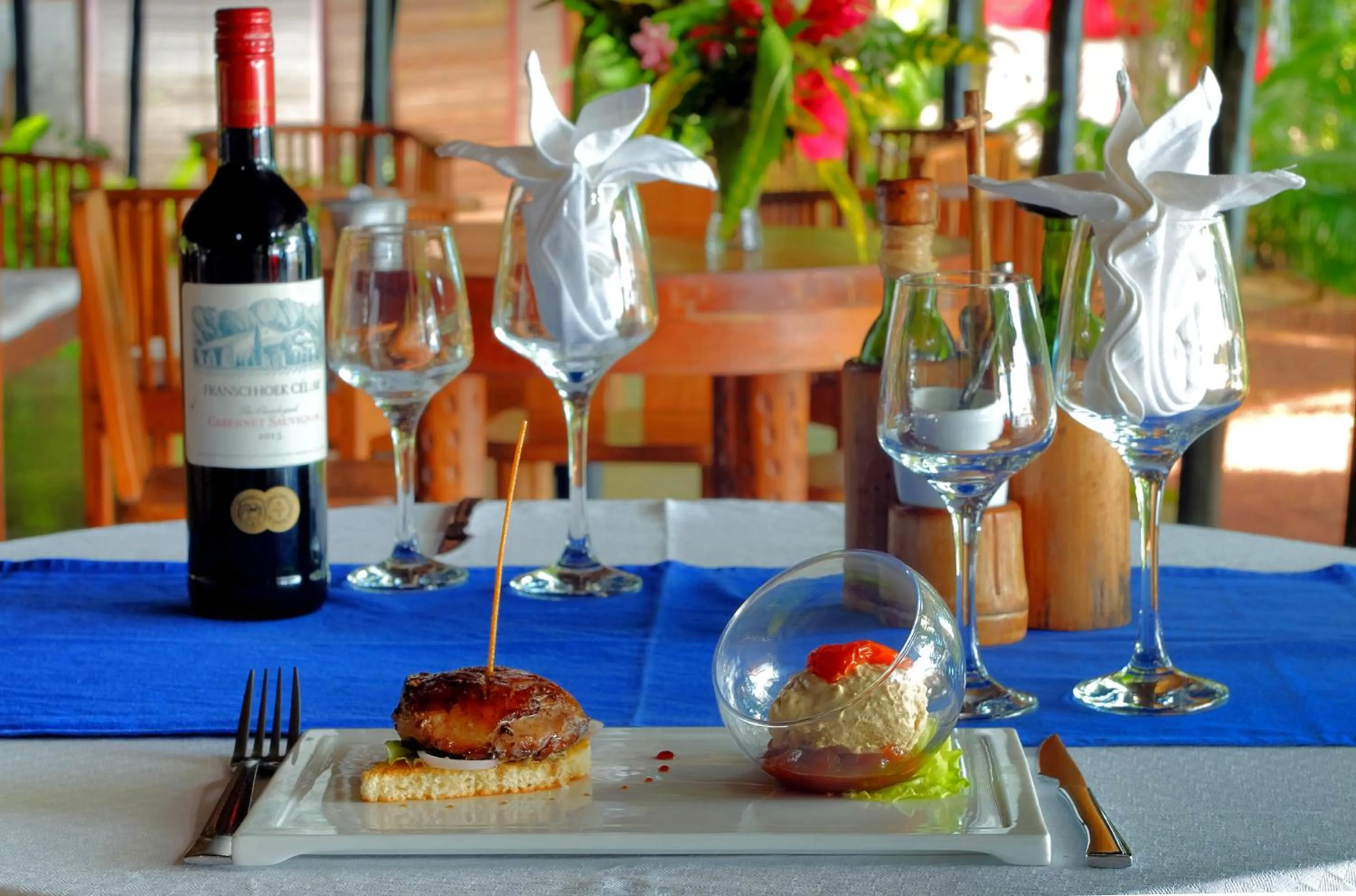 Lunch in L'heure Bleue