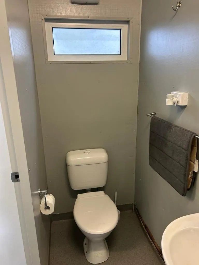 gundy pub & caravan park