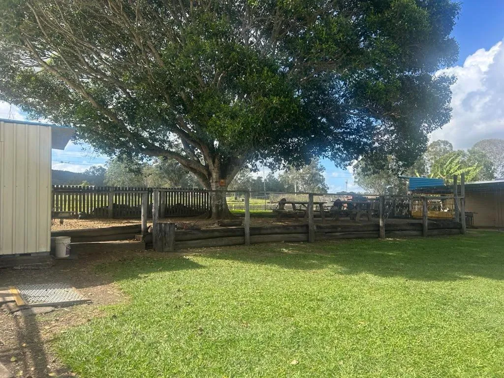gundy pub & caravan park