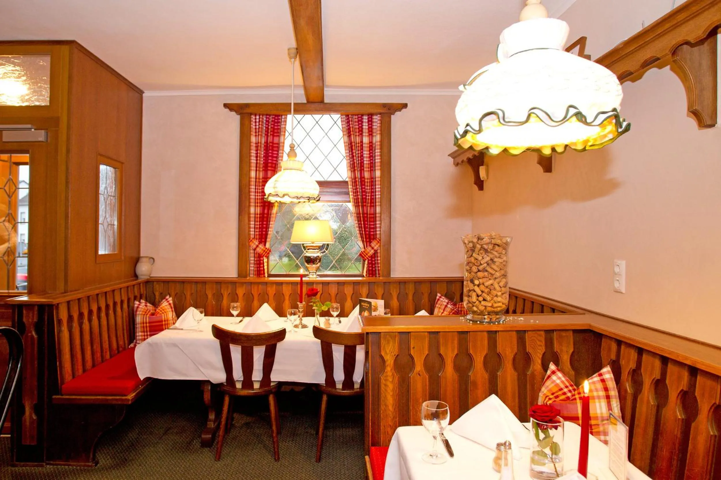 Restaurant/places to eat in Hotel Mennicken