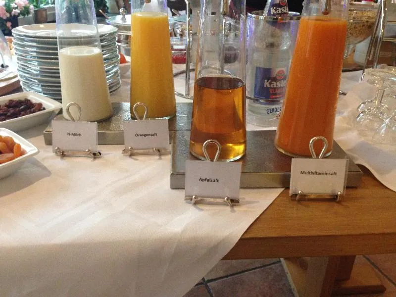 Buffet breakfast in Hotel Mennicken