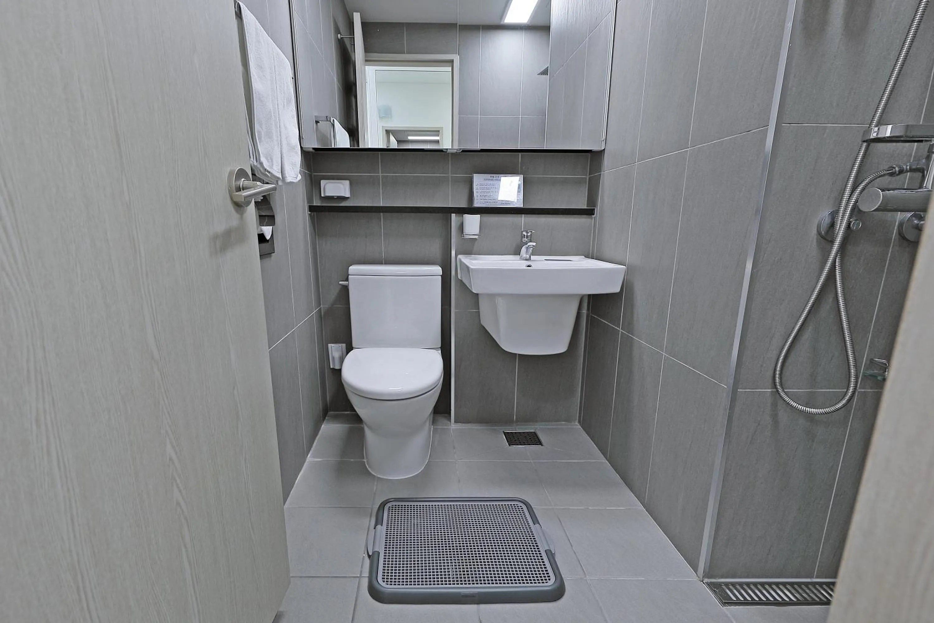 World Sky Residence Hotel