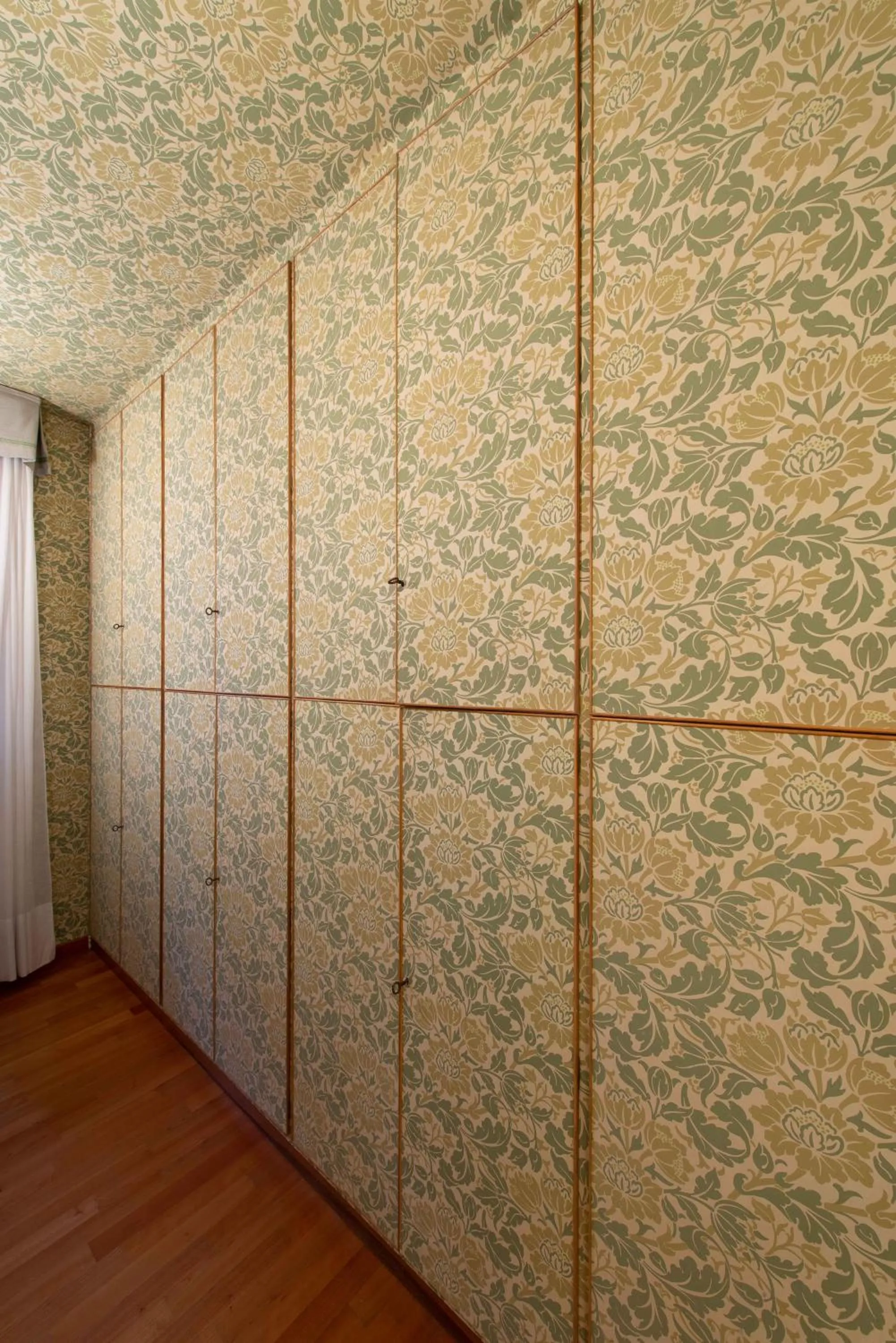 Decorative detail in 3 Amici al Castello