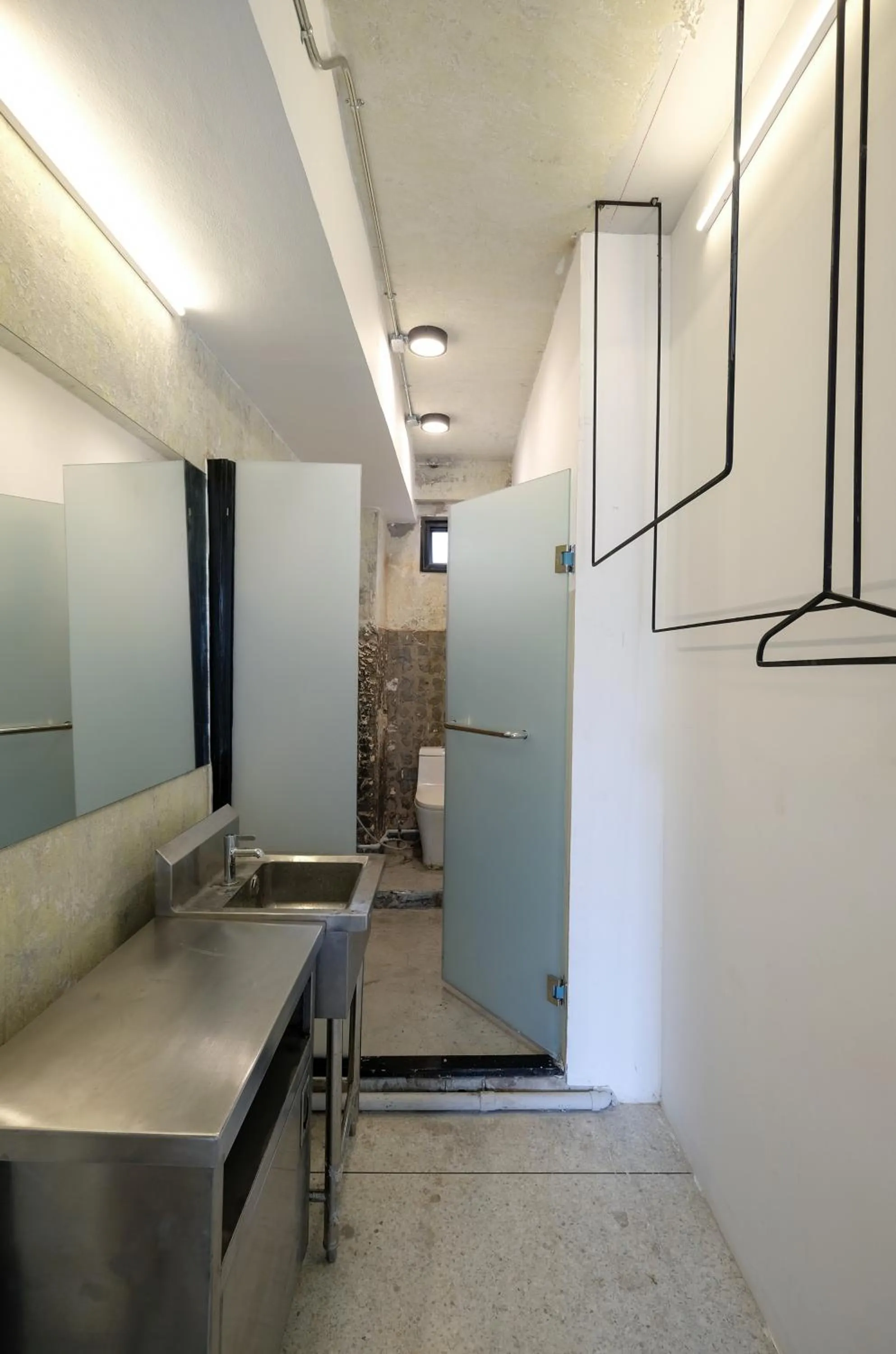 Bathroom in EP1 shophouse