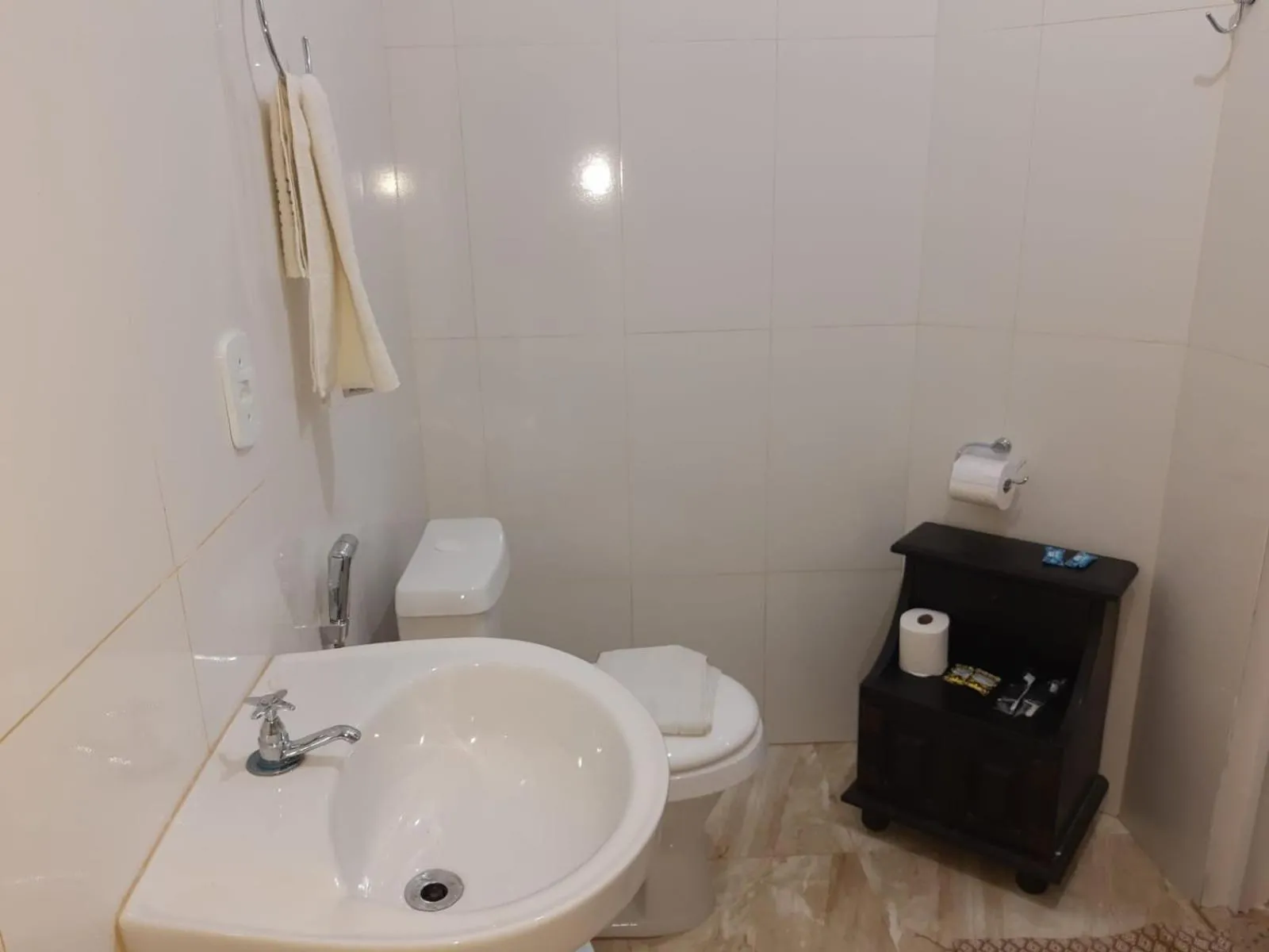 Bathroom in Suítes Ninho da Águia Saquarema