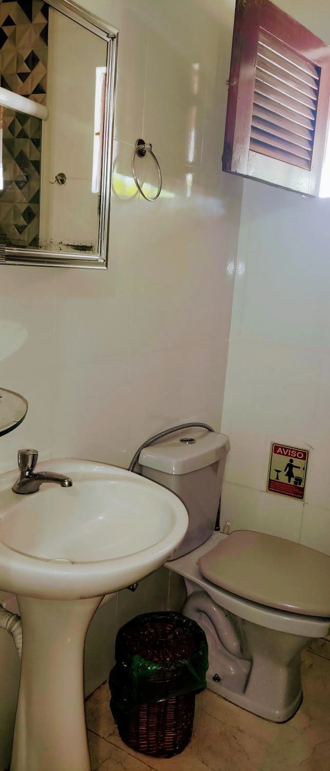 Bathroom in Suítes Ninho da Águia Saquarema
