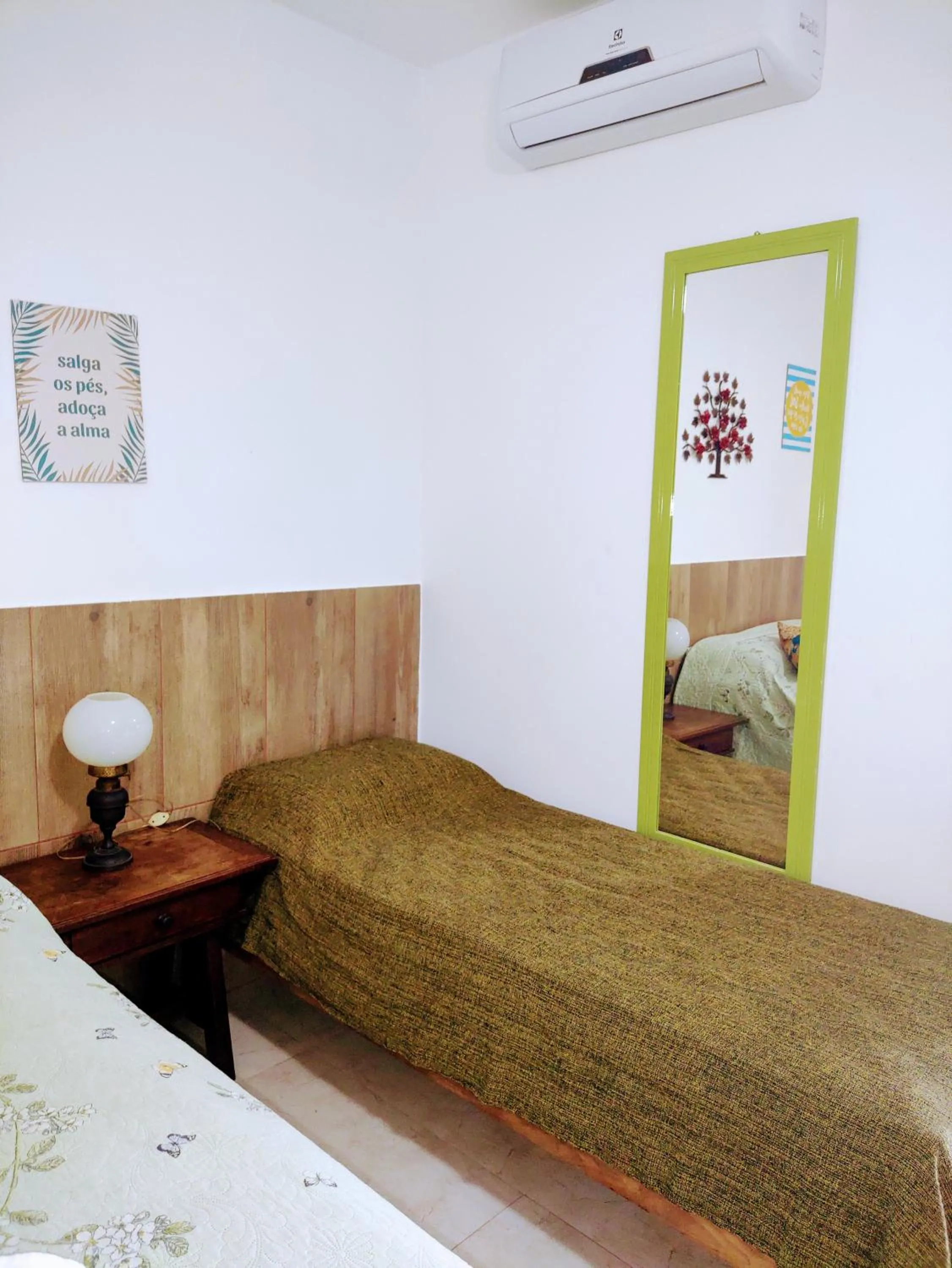 air conditioner, Bed in Suítes Ninho da Águia Saquarema