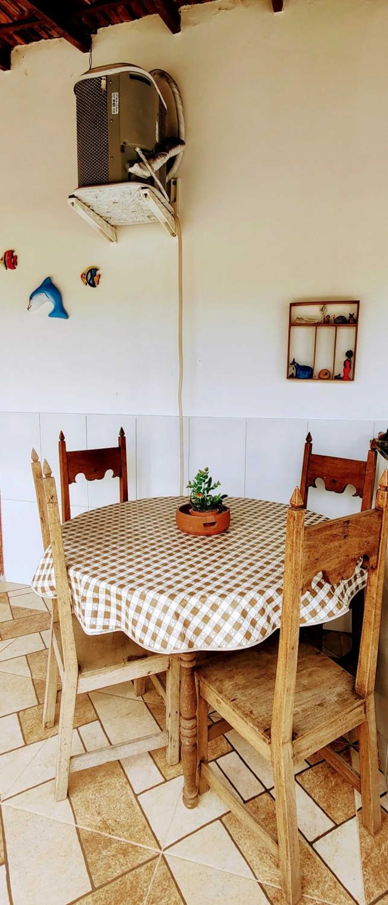 Dining area in Suítes Ninho da Águia Saquarema
