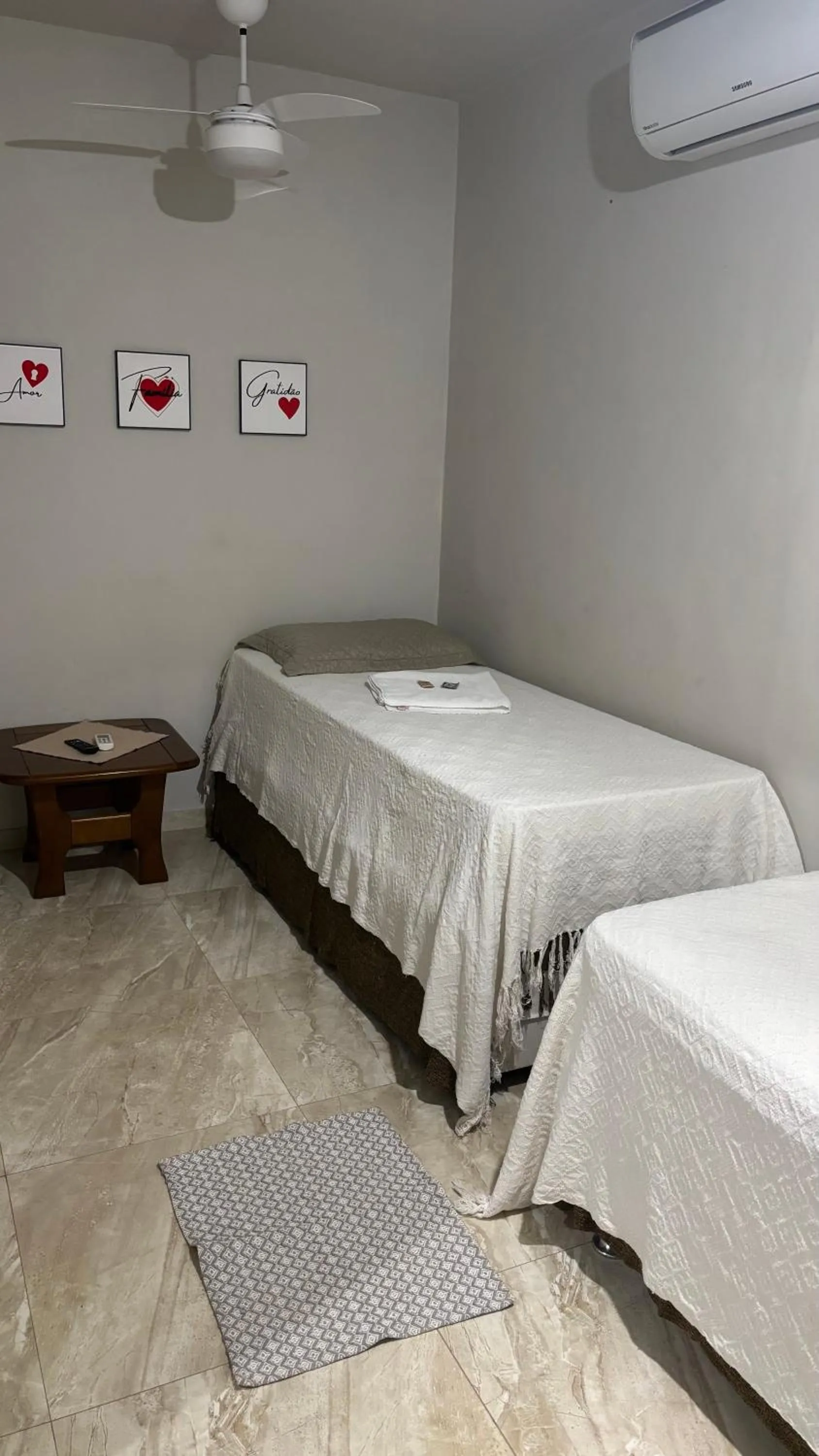 Photo of the whole room, Bed in Suítes Ninho da Águia Saquarema