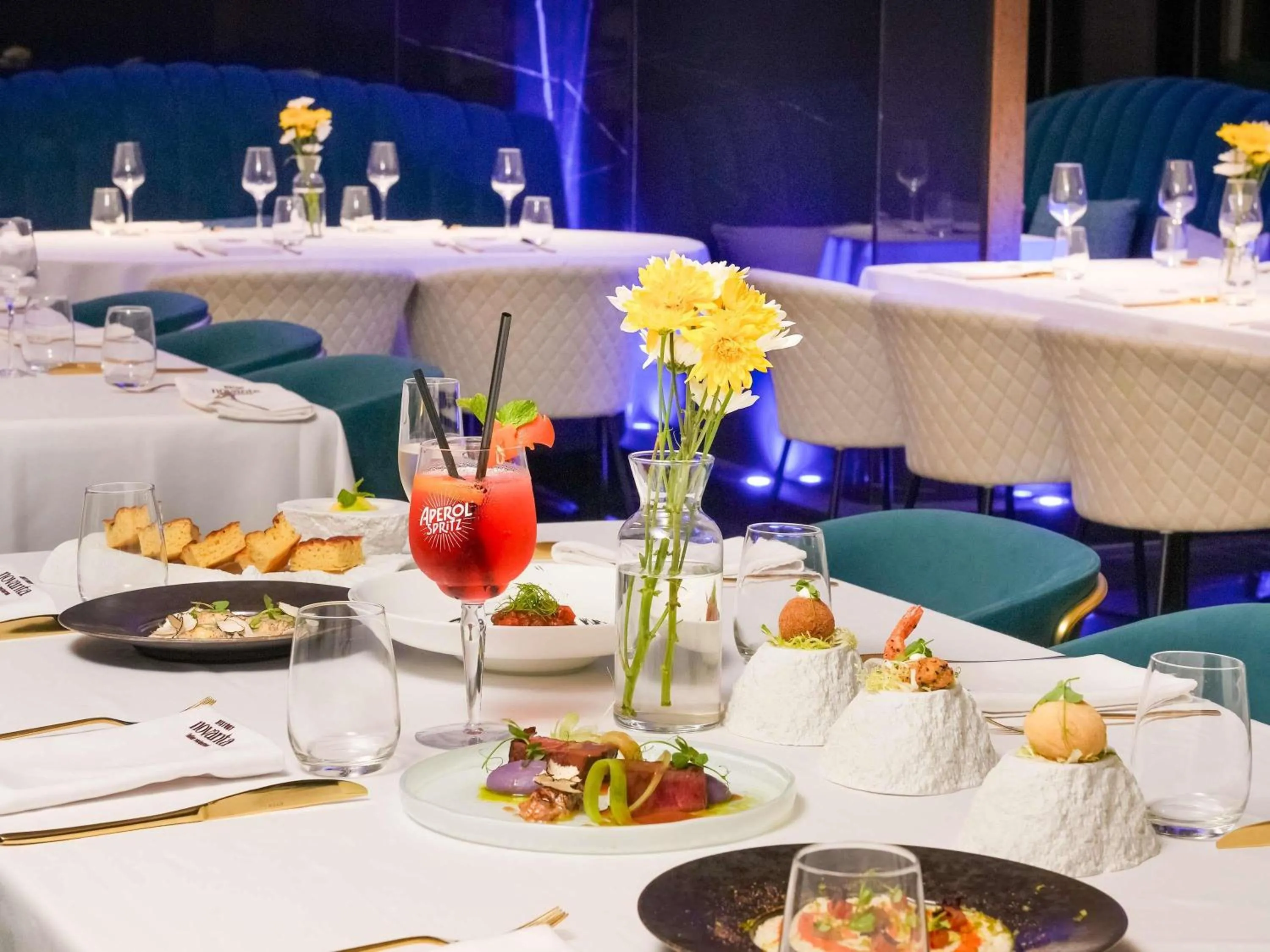 Restaurant/places to eat in Fairmont Dubai