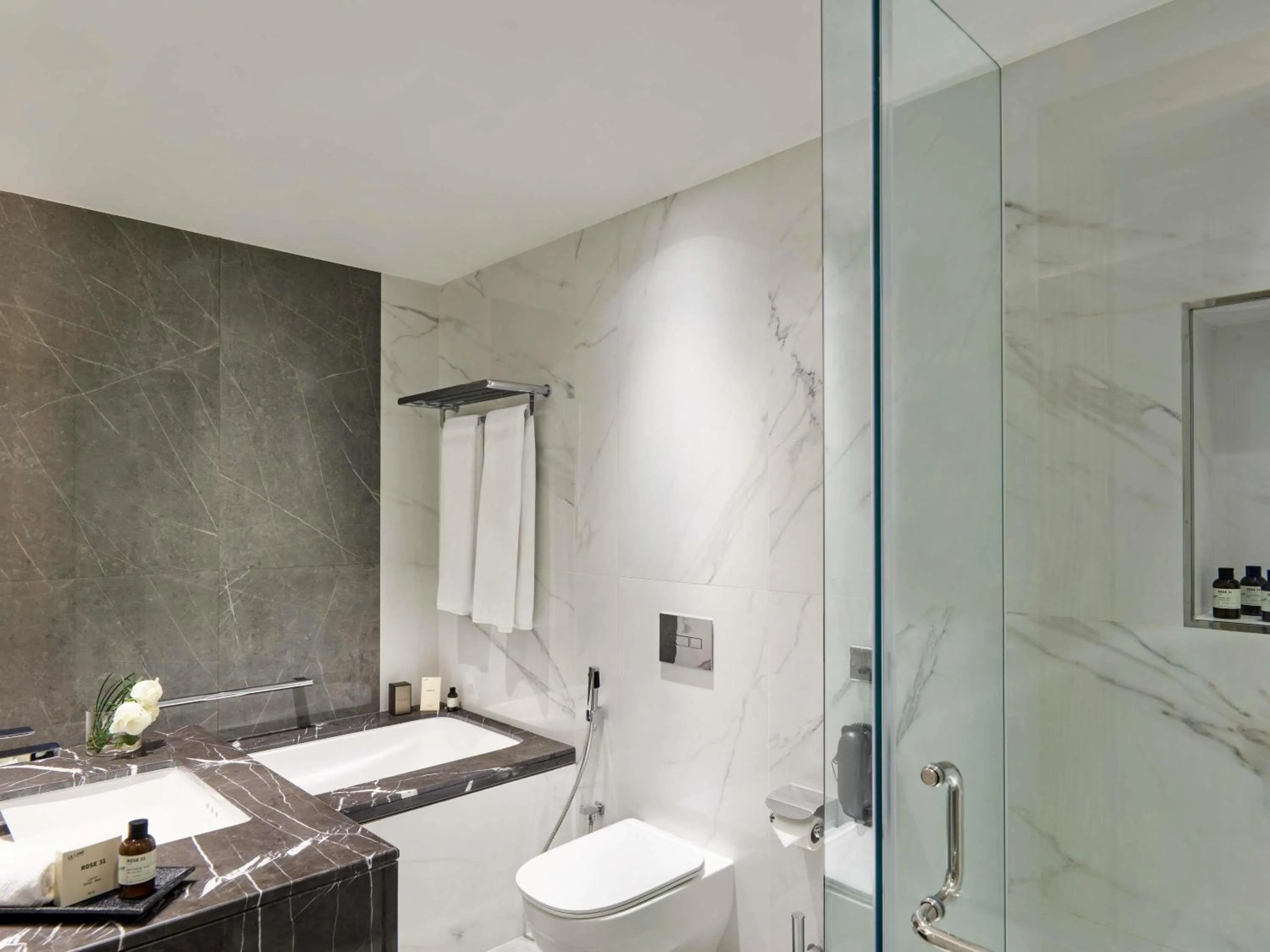 Bedroom in Fairmont Dubai