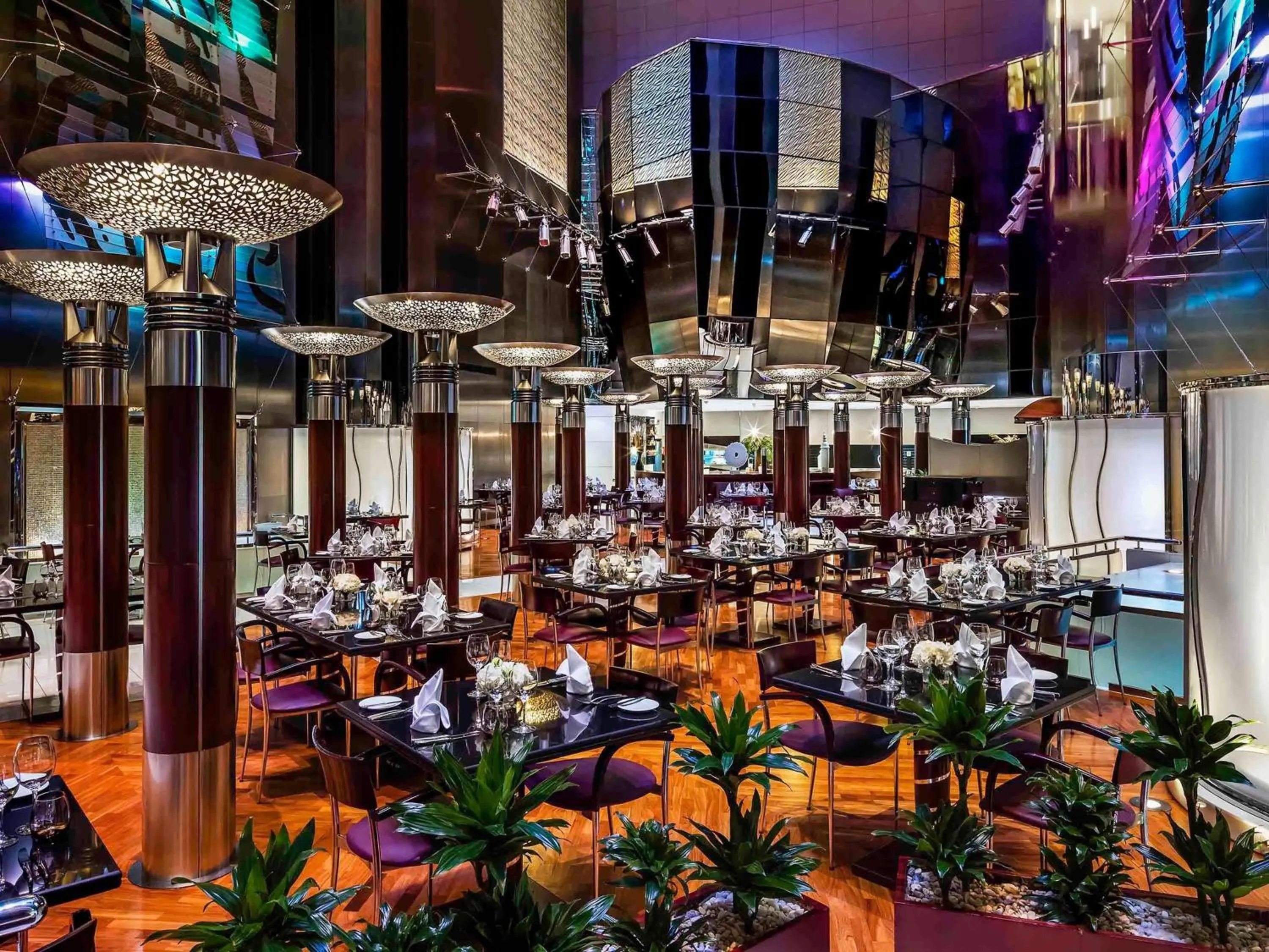 Restaurant/places to eat in Fairmont Dubai