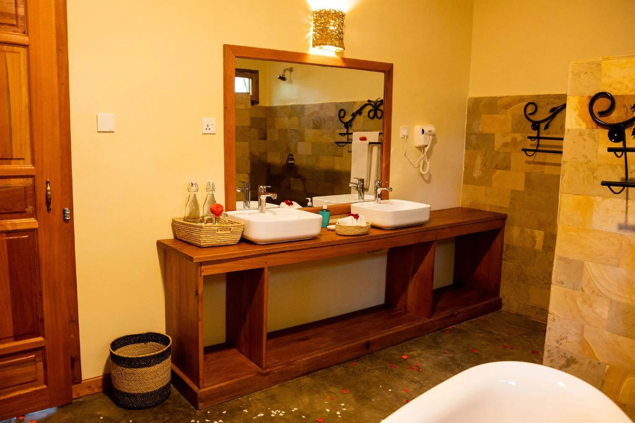 Ngorongoro Marera Mountain View Lodge