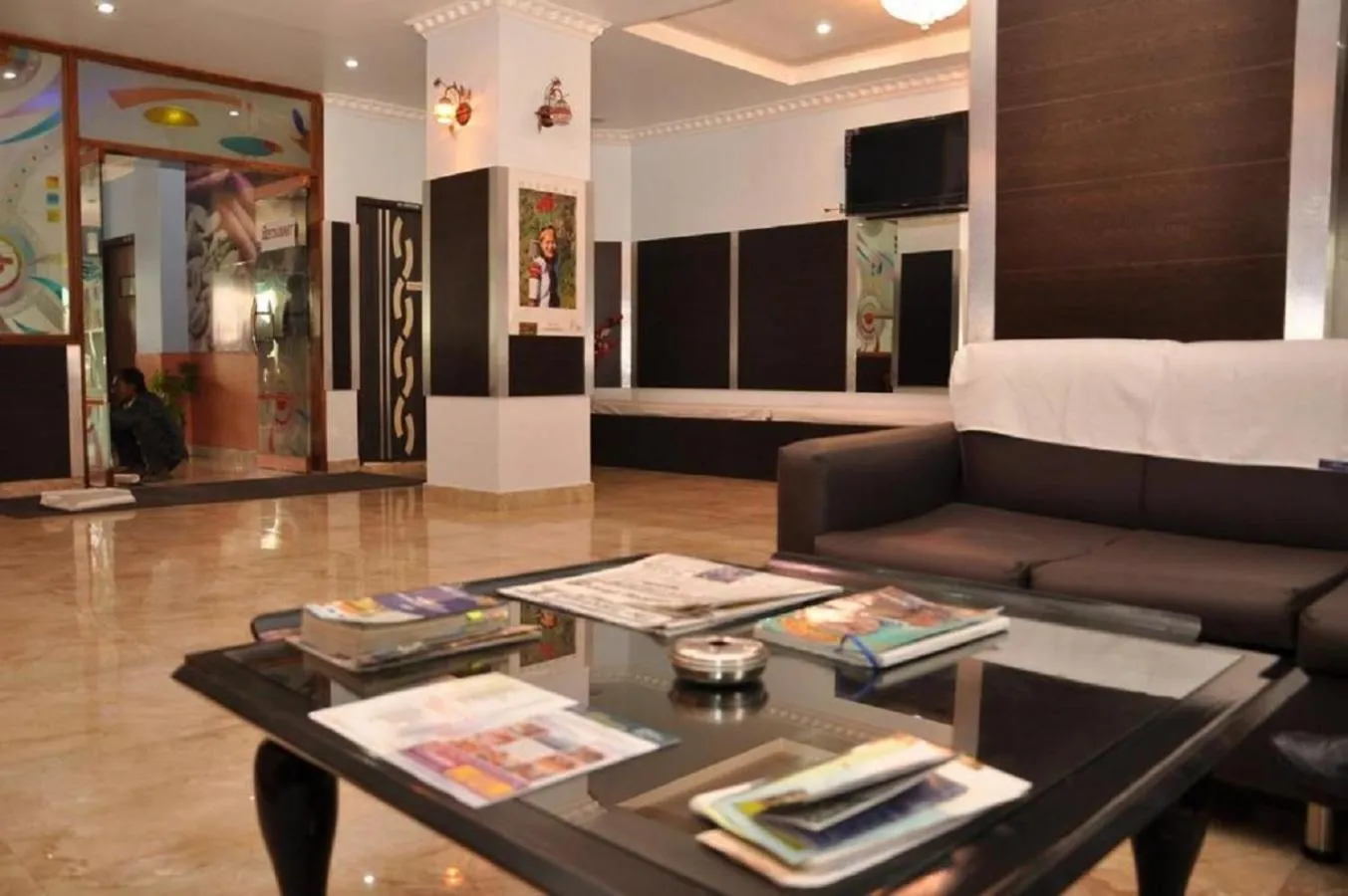 Seating area in Hotel Barbareek