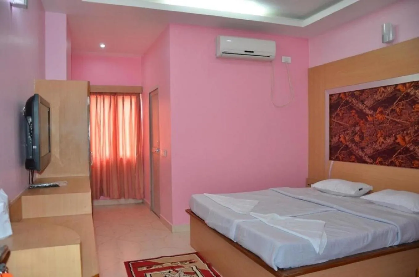 Photo of the whole room in Hotel Barbareek
