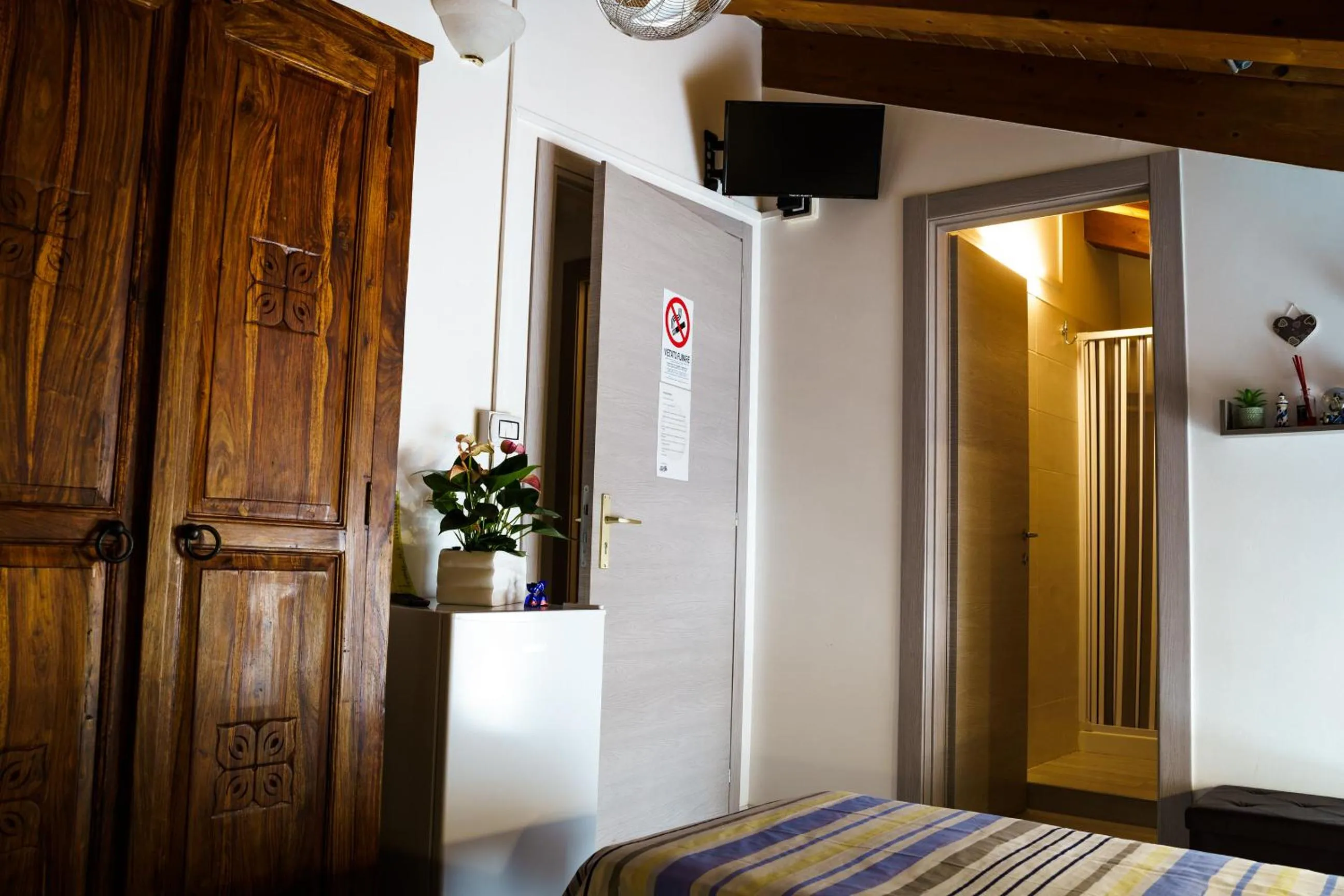 TV and multimedia, Bed in Sansi´s Sapri Camere