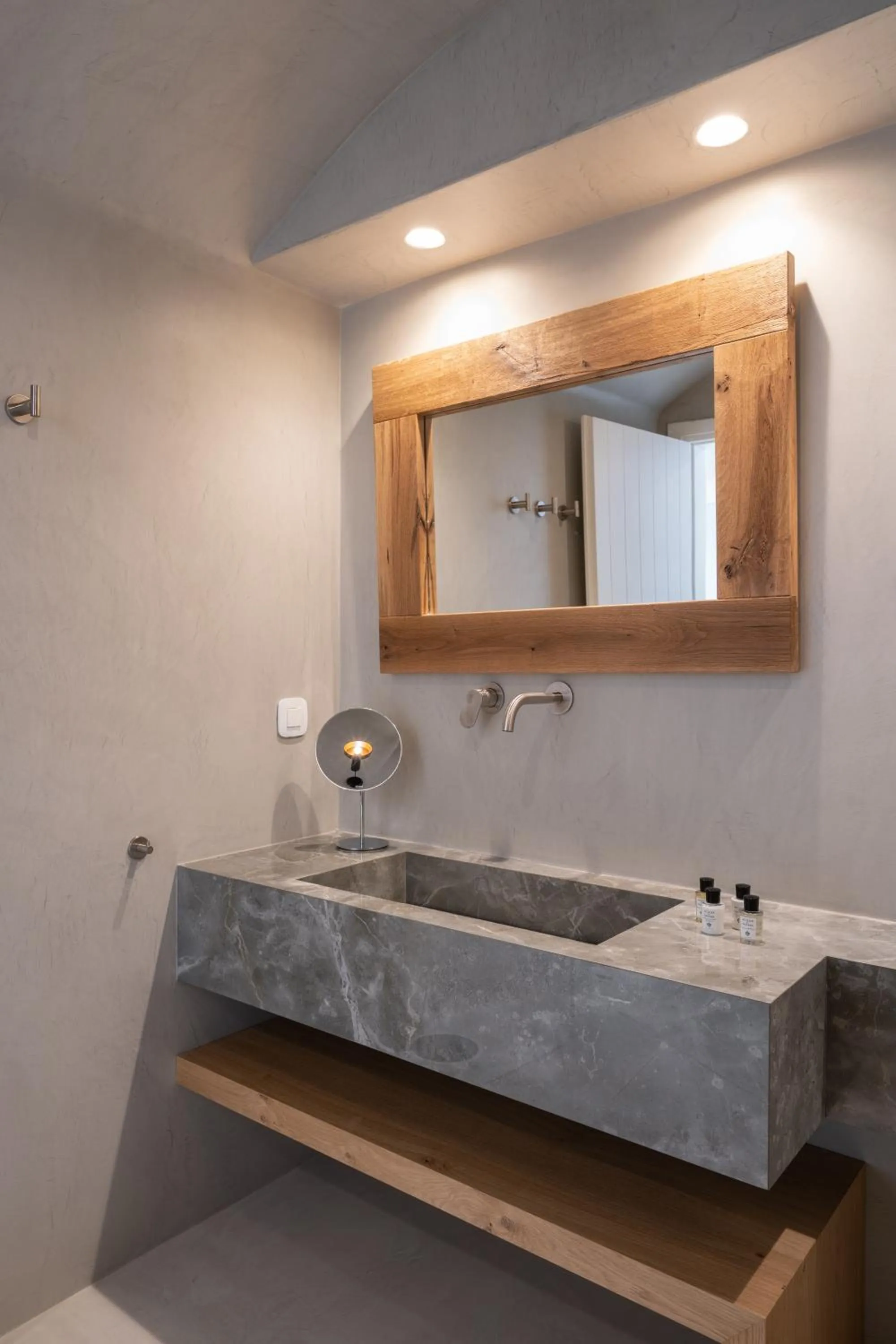 Bathroom in La Ponta Villas & Suites