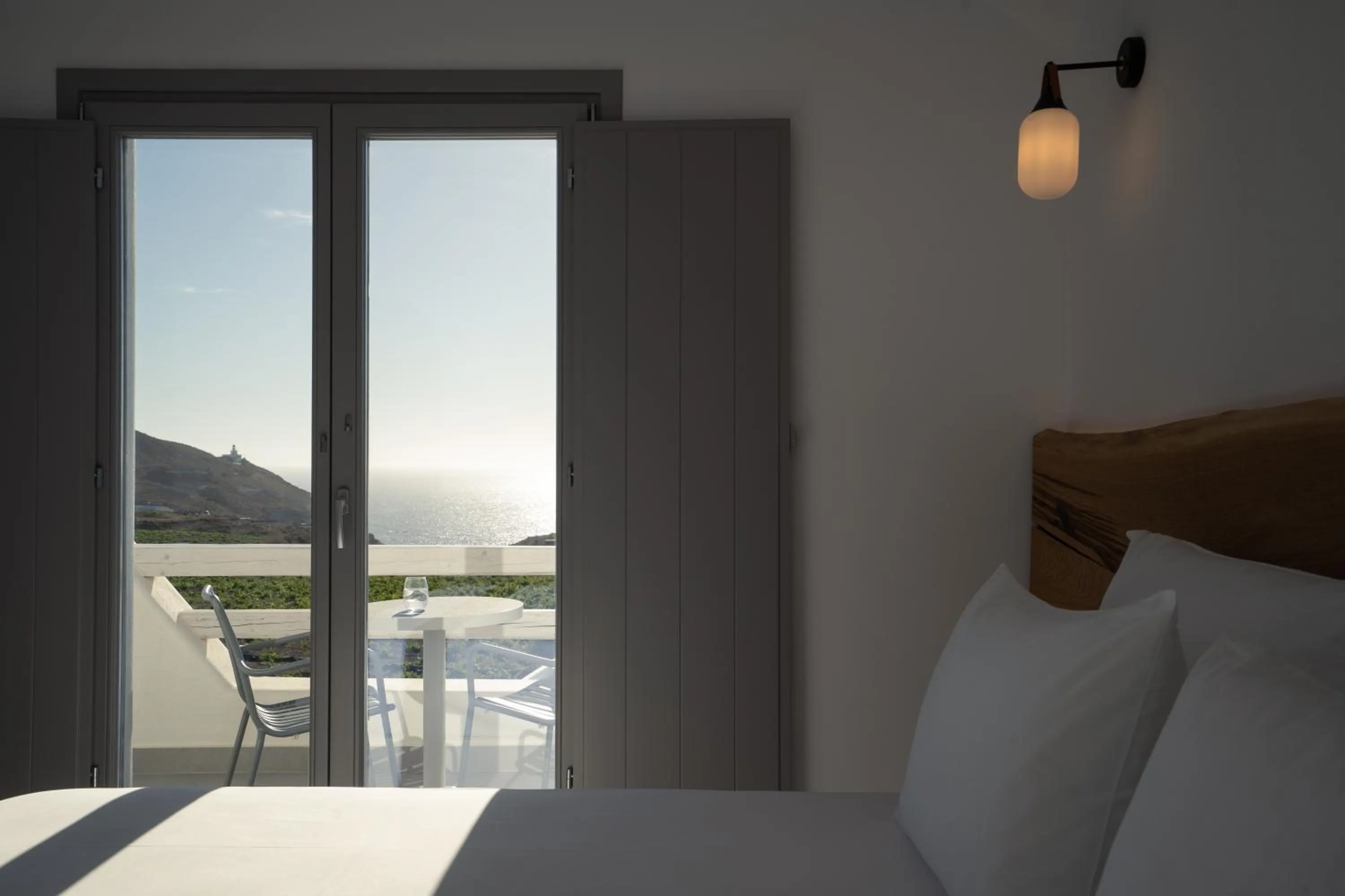 View (from property/room), Bed in La Ponta Villas & Suites