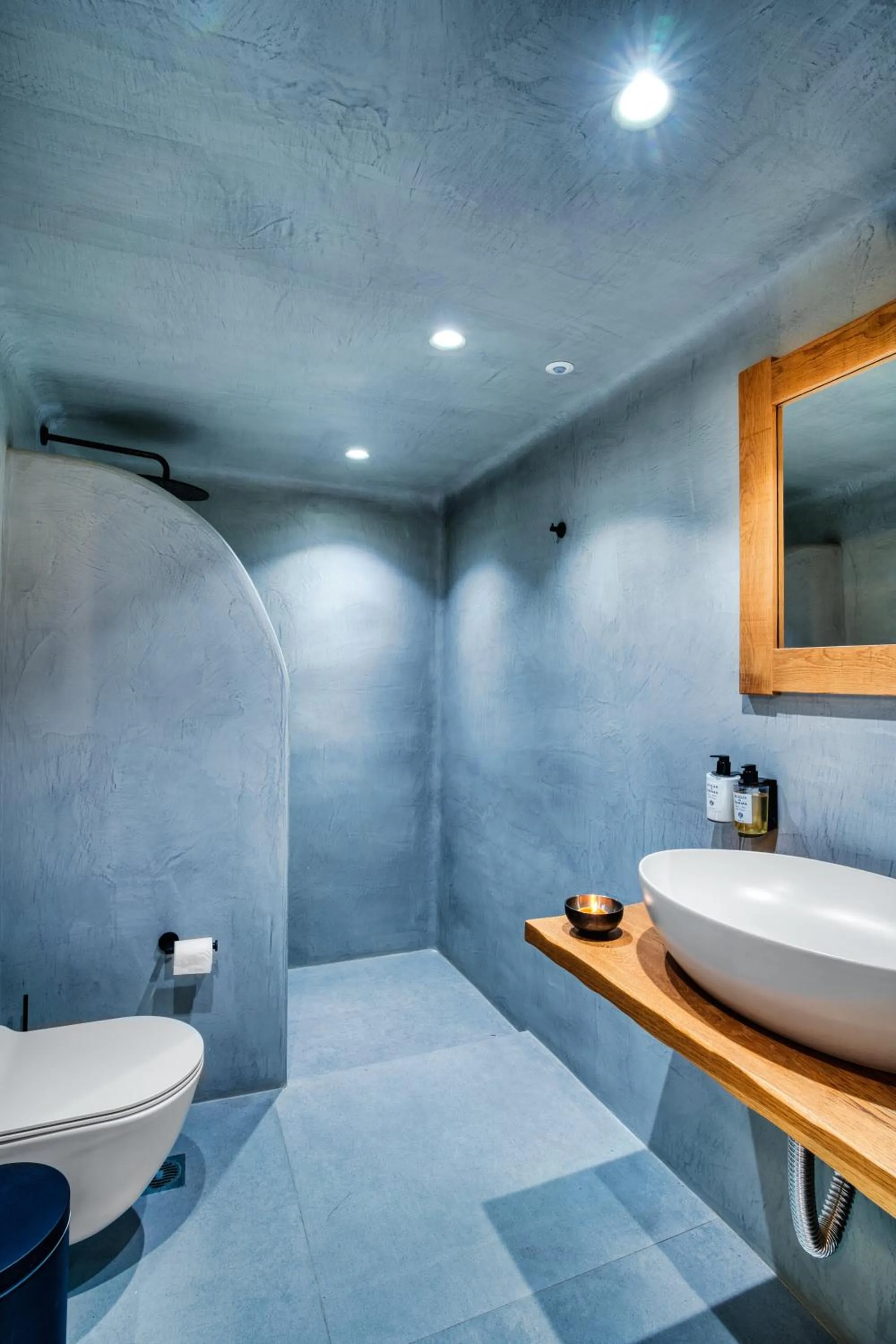 Bathroom in La Ponta Villas & Suites