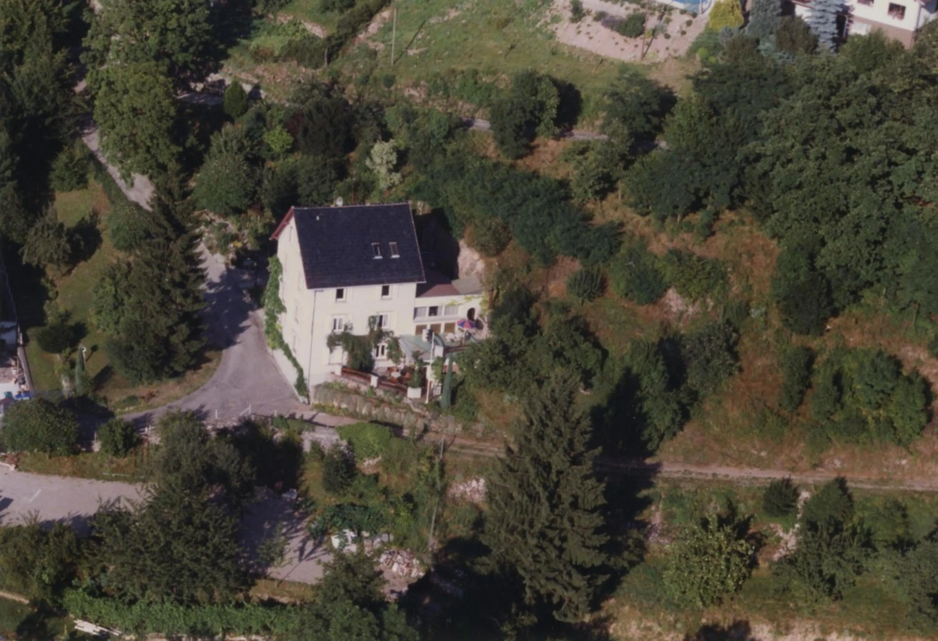 Property building in Appartements Maison Bellevue