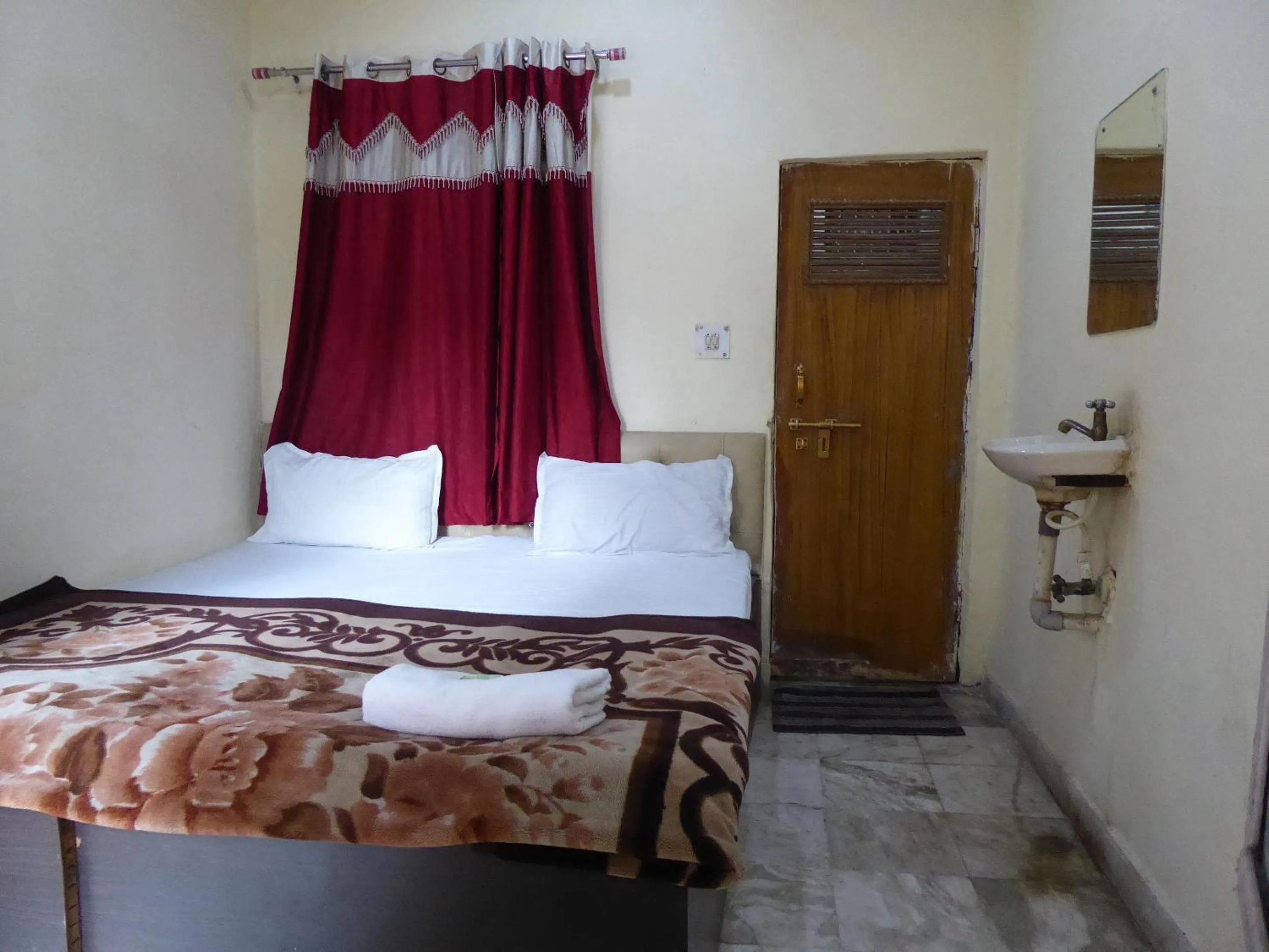 Double or Twin Room - single occupancy in Saniya palace