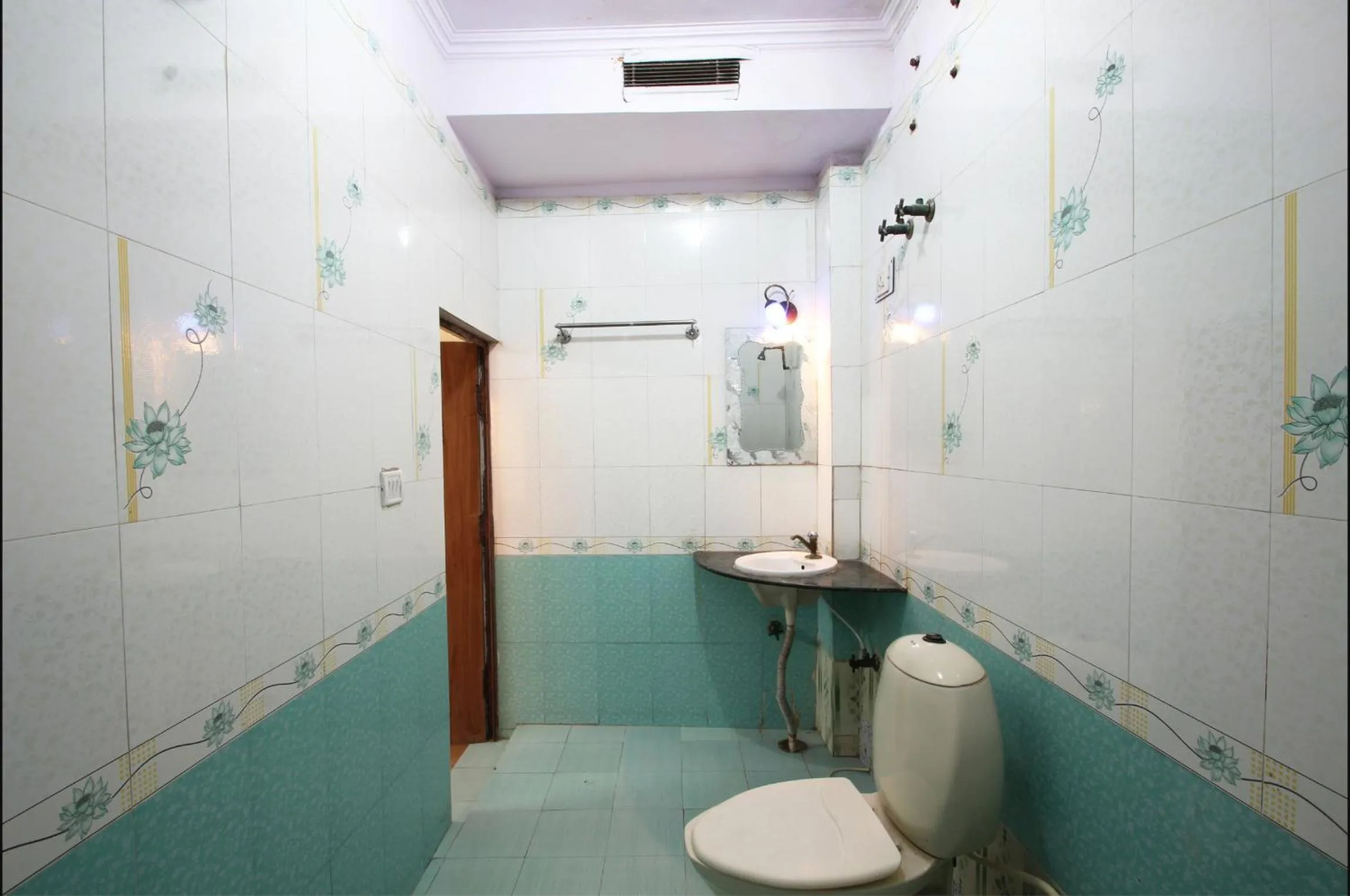 Deluxe Double or Twin Room in Hotel Saniya Palace