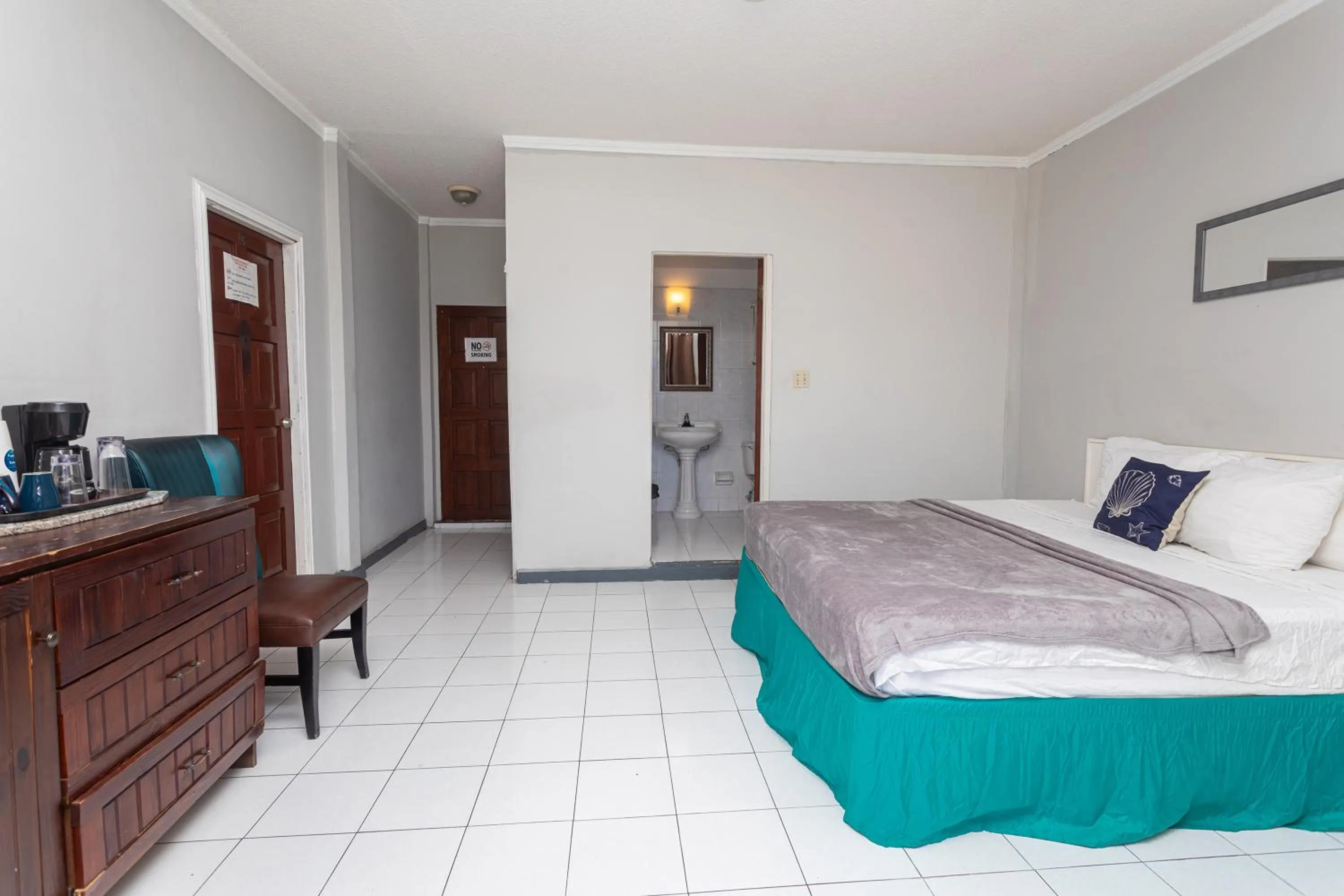 Bed in Caribic House