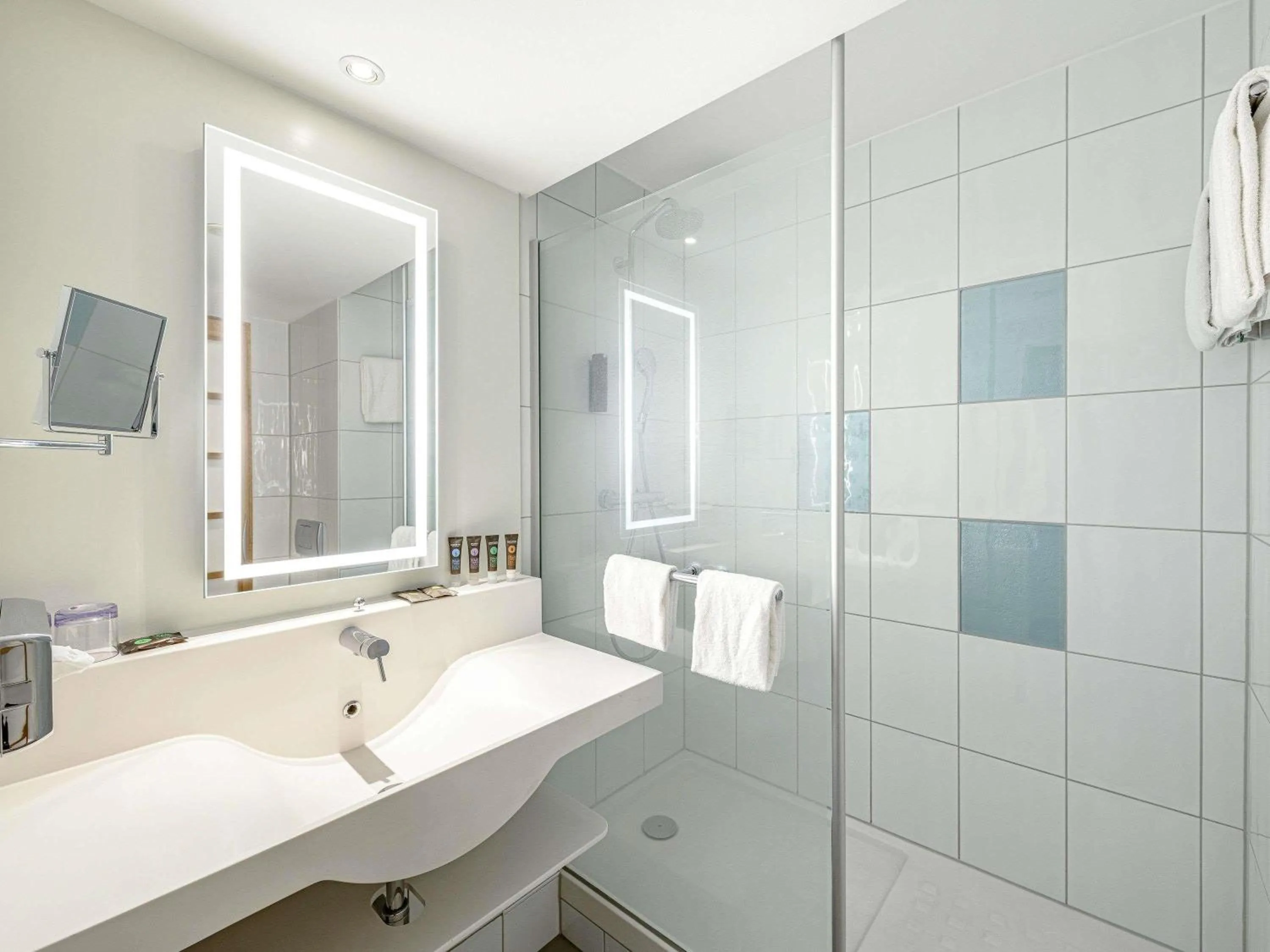 Bedroom in Novotel Zurich City West